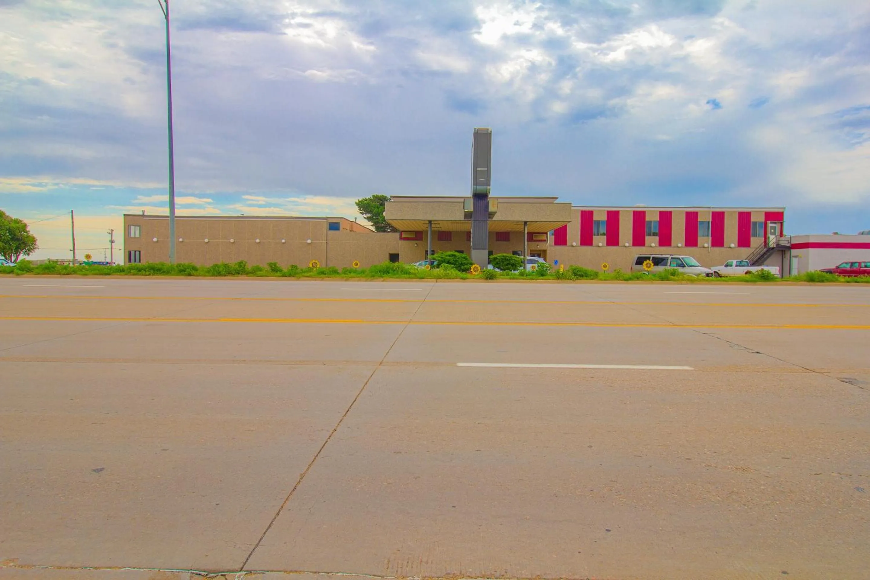 Facade/entrance in HomeTown Inn By OYO - Liberal, KS