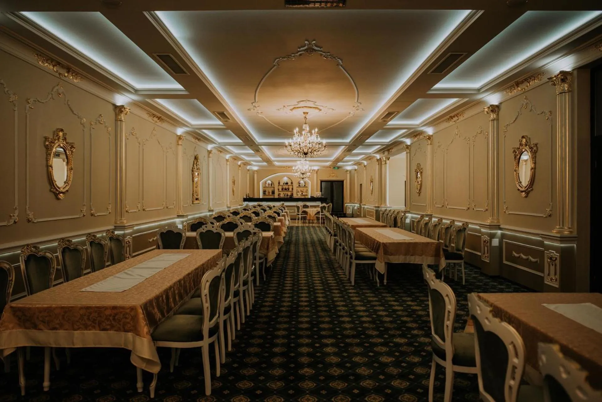 Banquet/Function facilities in Regal Beius