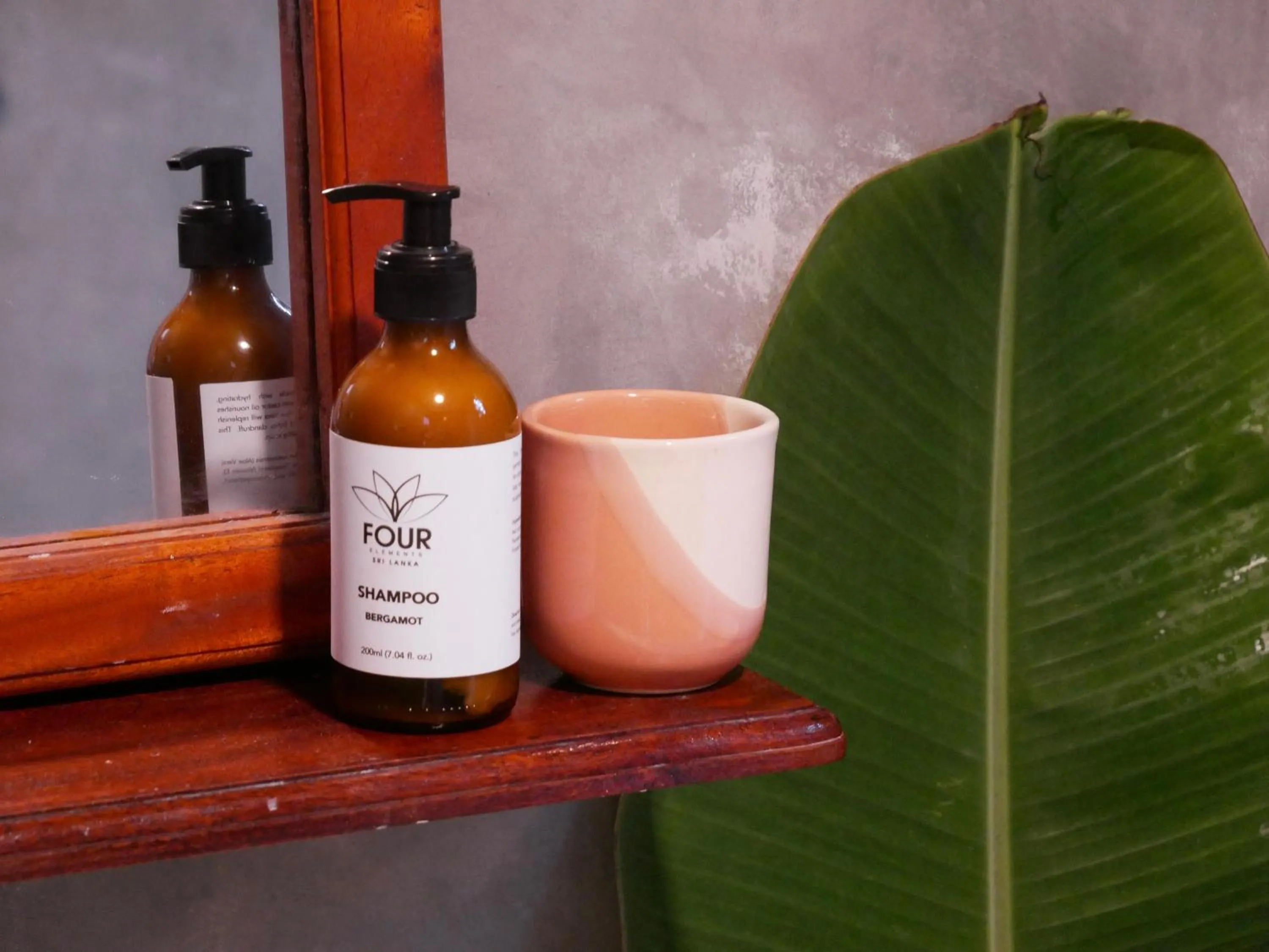 Decorative detail in Sky Mountain Café with seaview