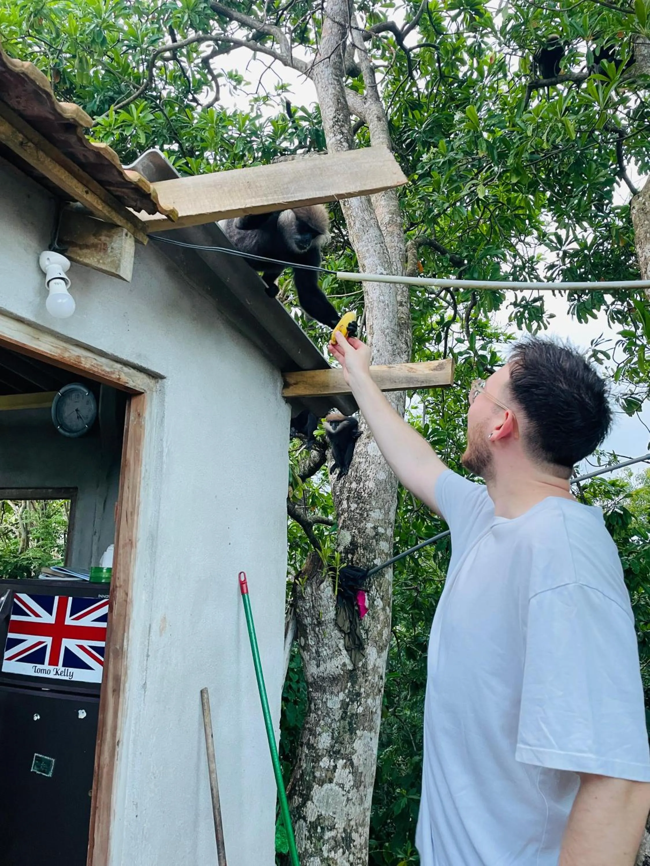 group of guests in Sky Mountain Café with seaview