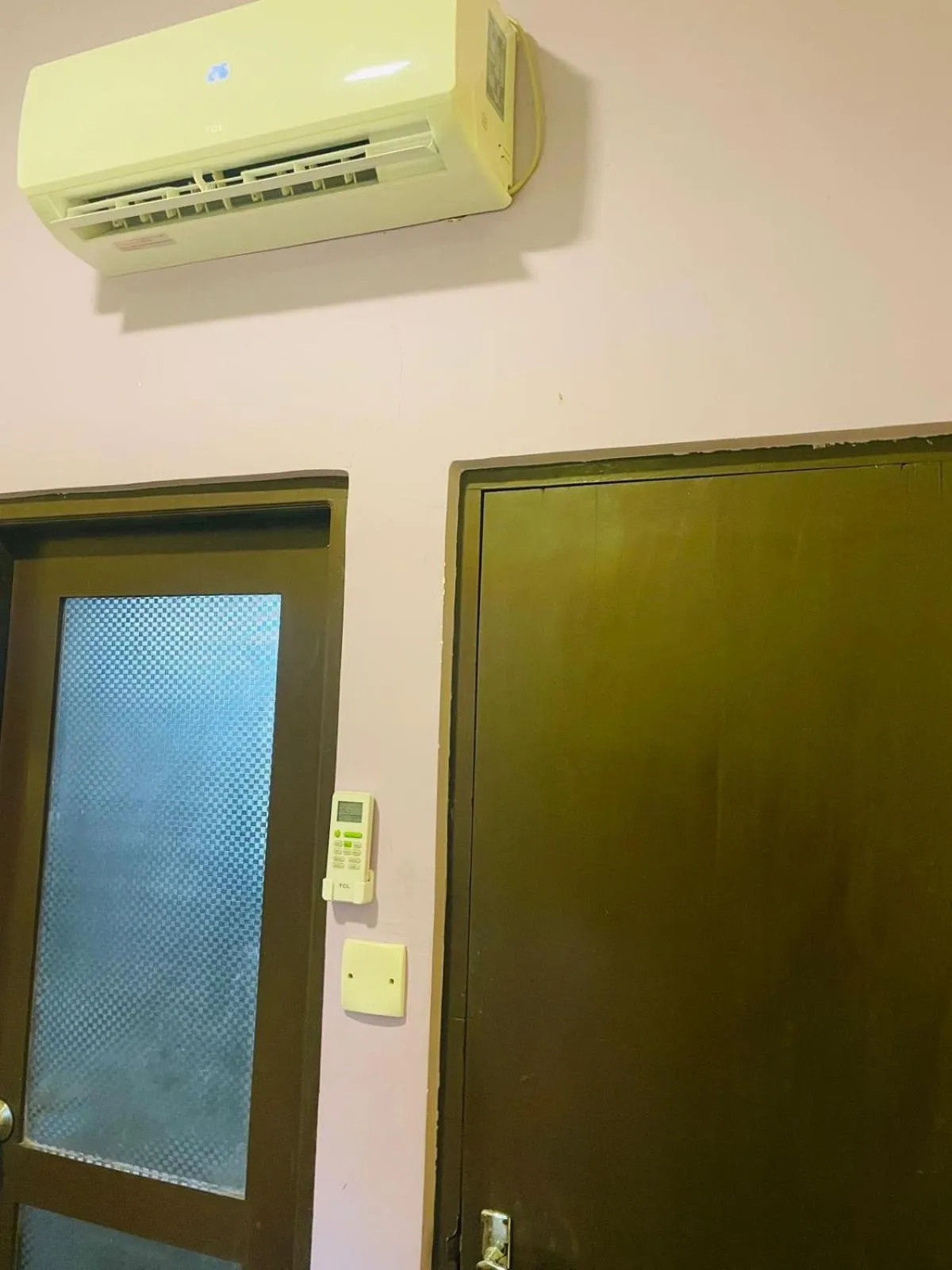 air conditioner in Sky Mountain Café with seaview