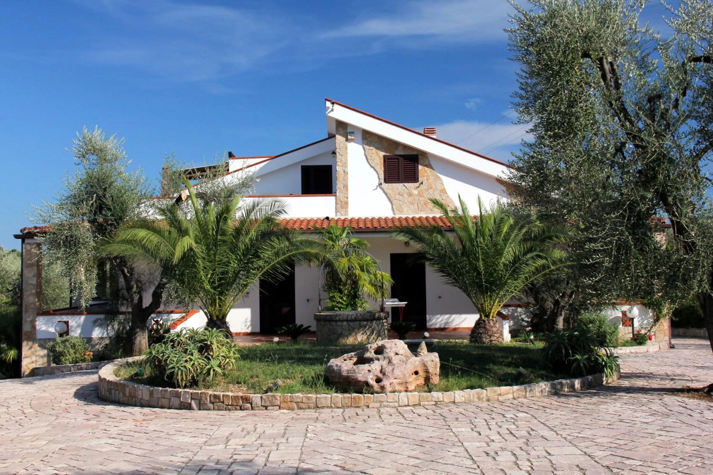 Facade/entrance in Residence Villantica