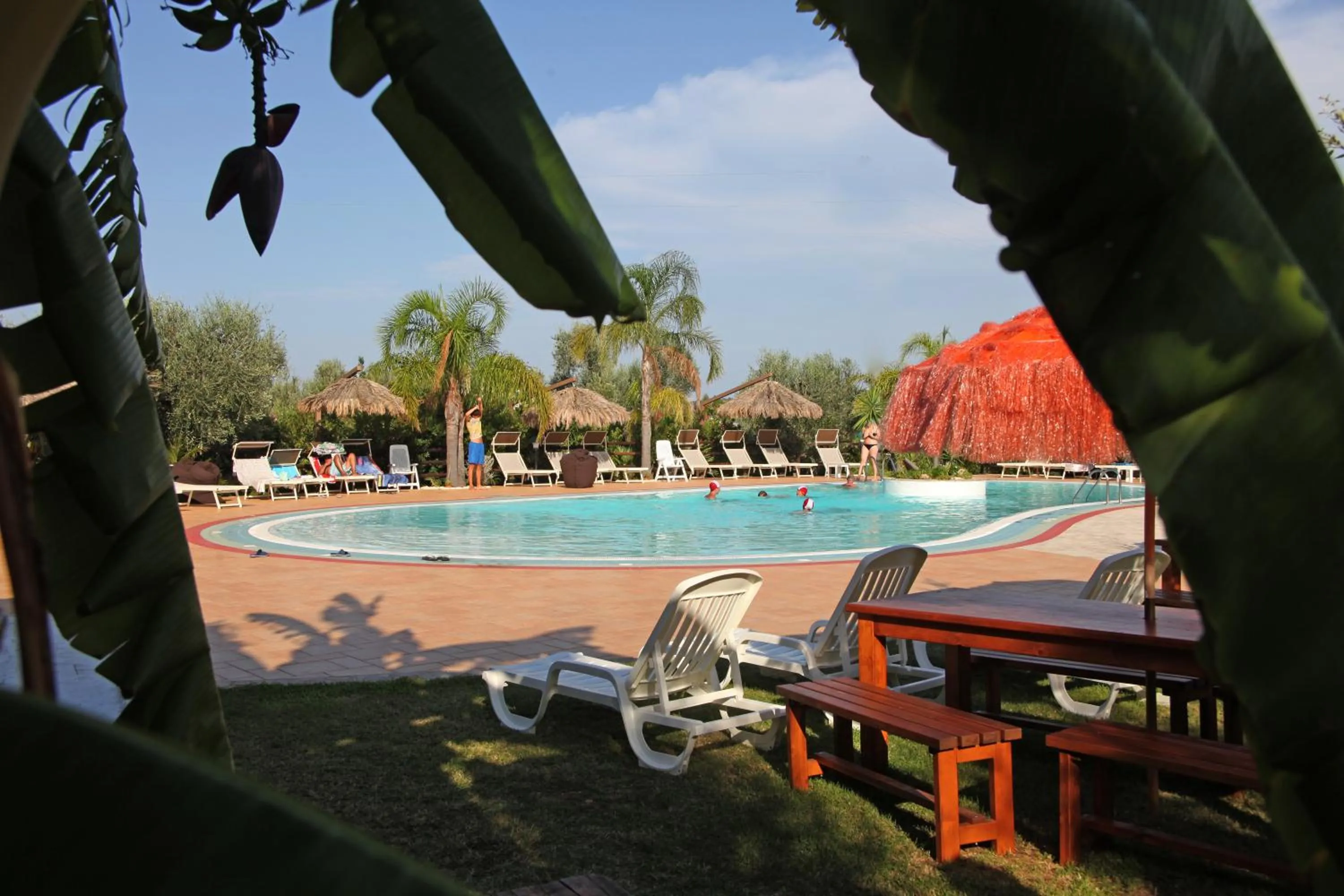 Swimming pool in Residence Villantica
