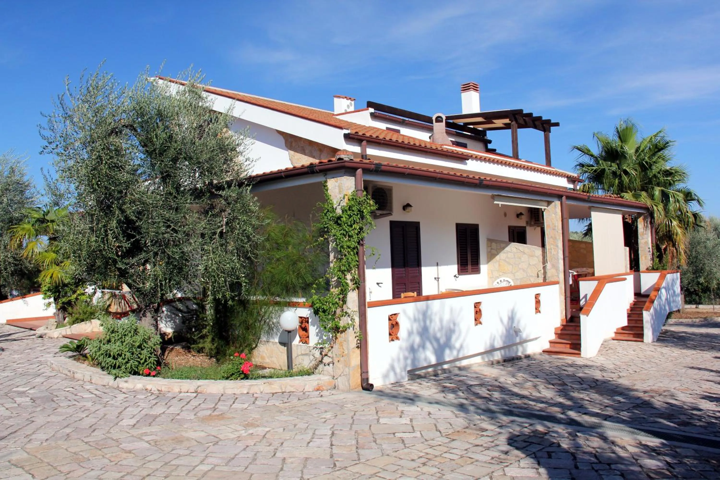 Facade/entrance in Residence Villantica