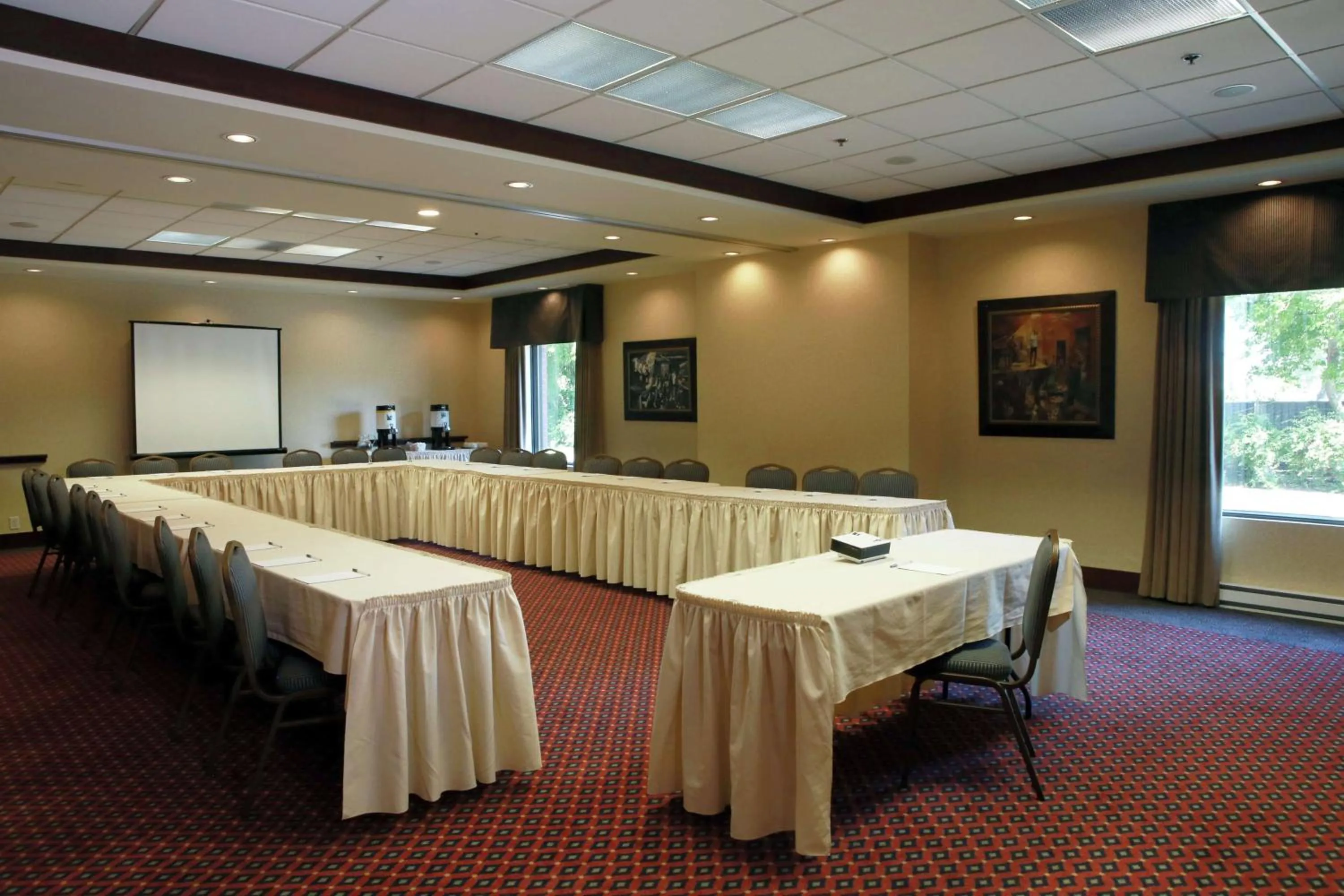 Meeting/conference room in Hampton Inn & Suites Laval