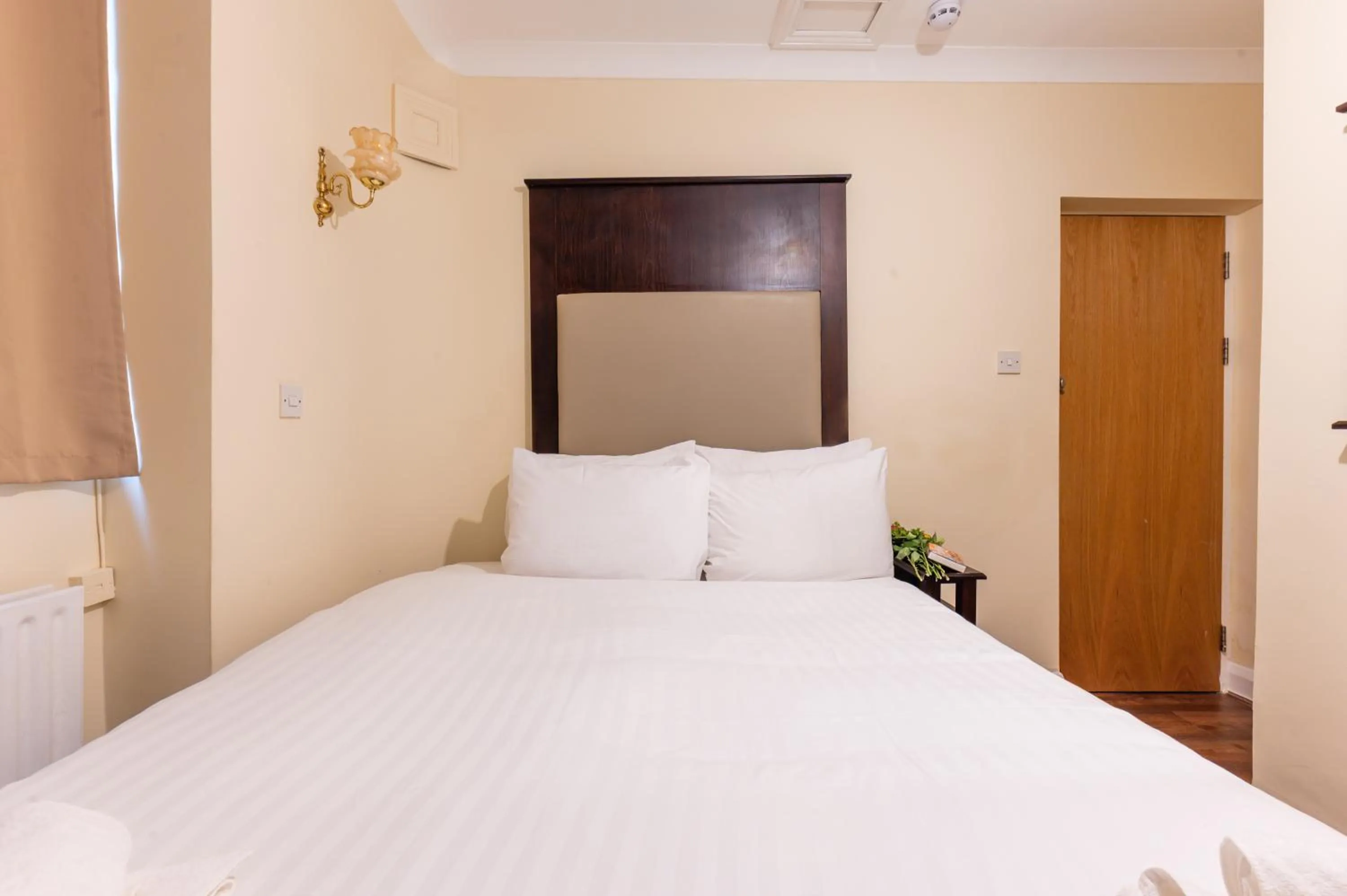 Bed in Astoria Hotel