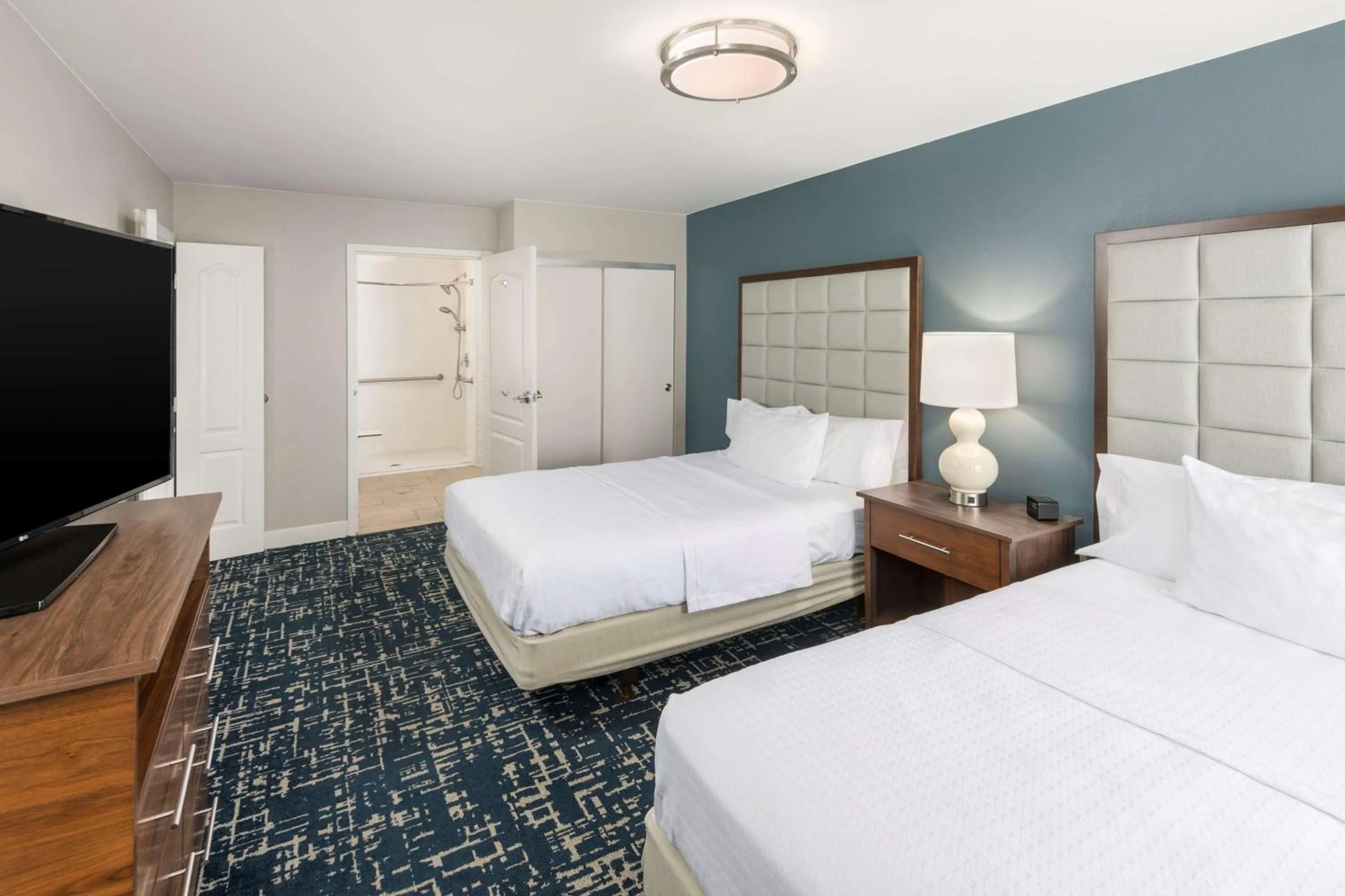 Bedroom, Bed in Homewood Suites by Hilton Mount Laurel