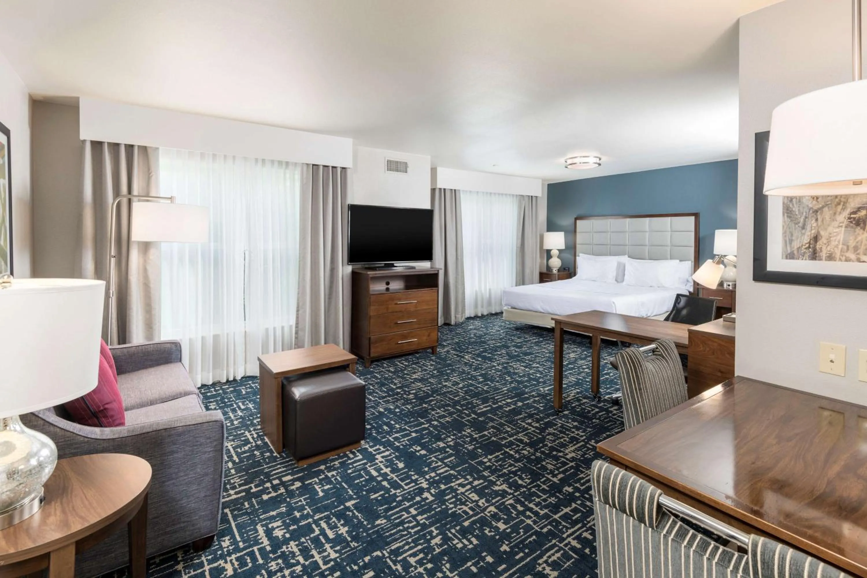 Bedroom, Bed in Homewood Suites by Hilton Mount Laurel