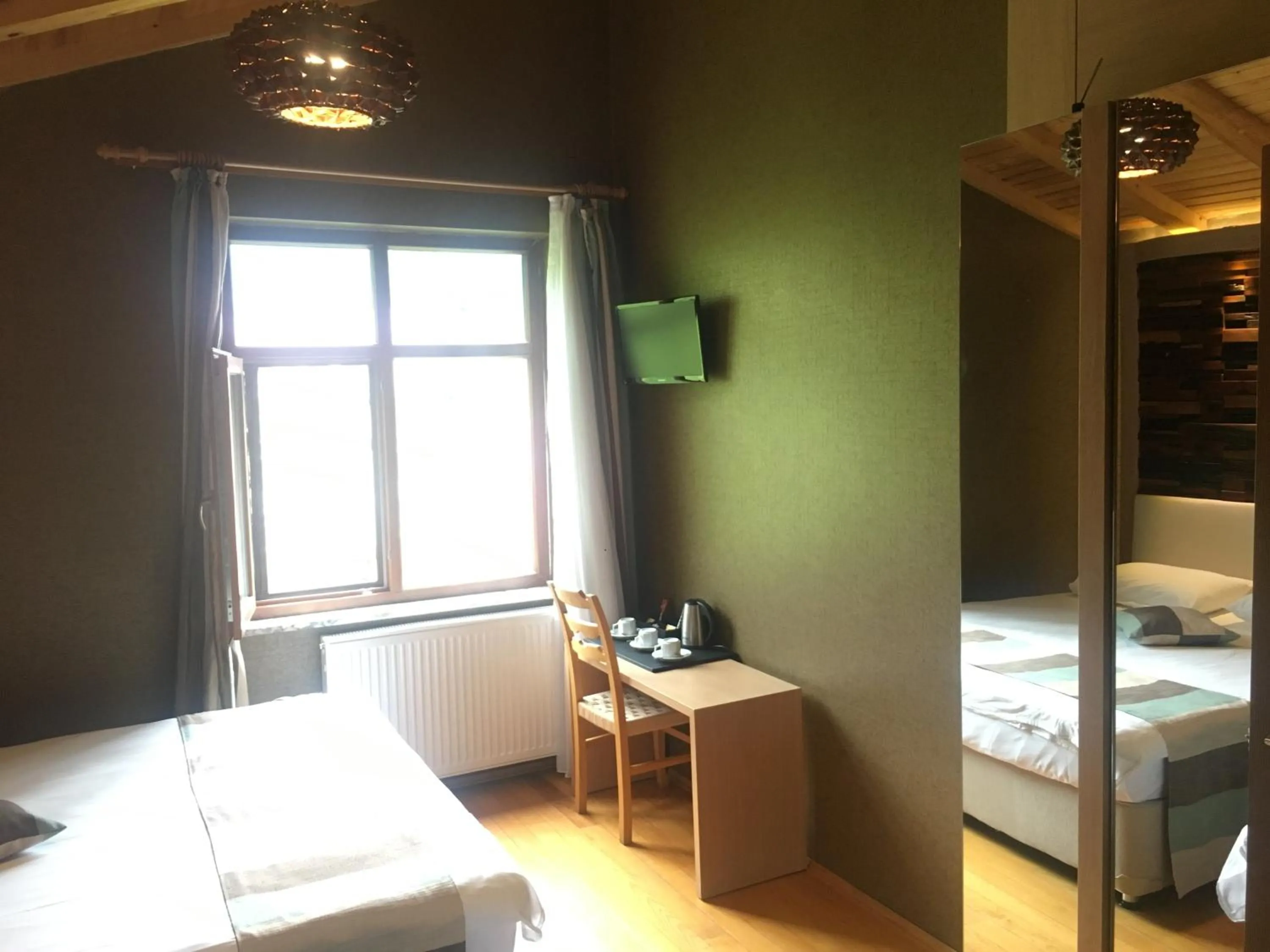 Photo of the whole room, Bed in Ayderoom Hotel