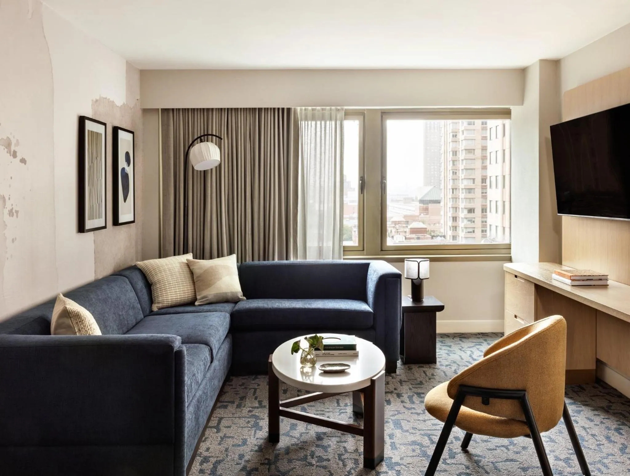 Bedroom in Kimpton Theta New York - Times Square by IHG