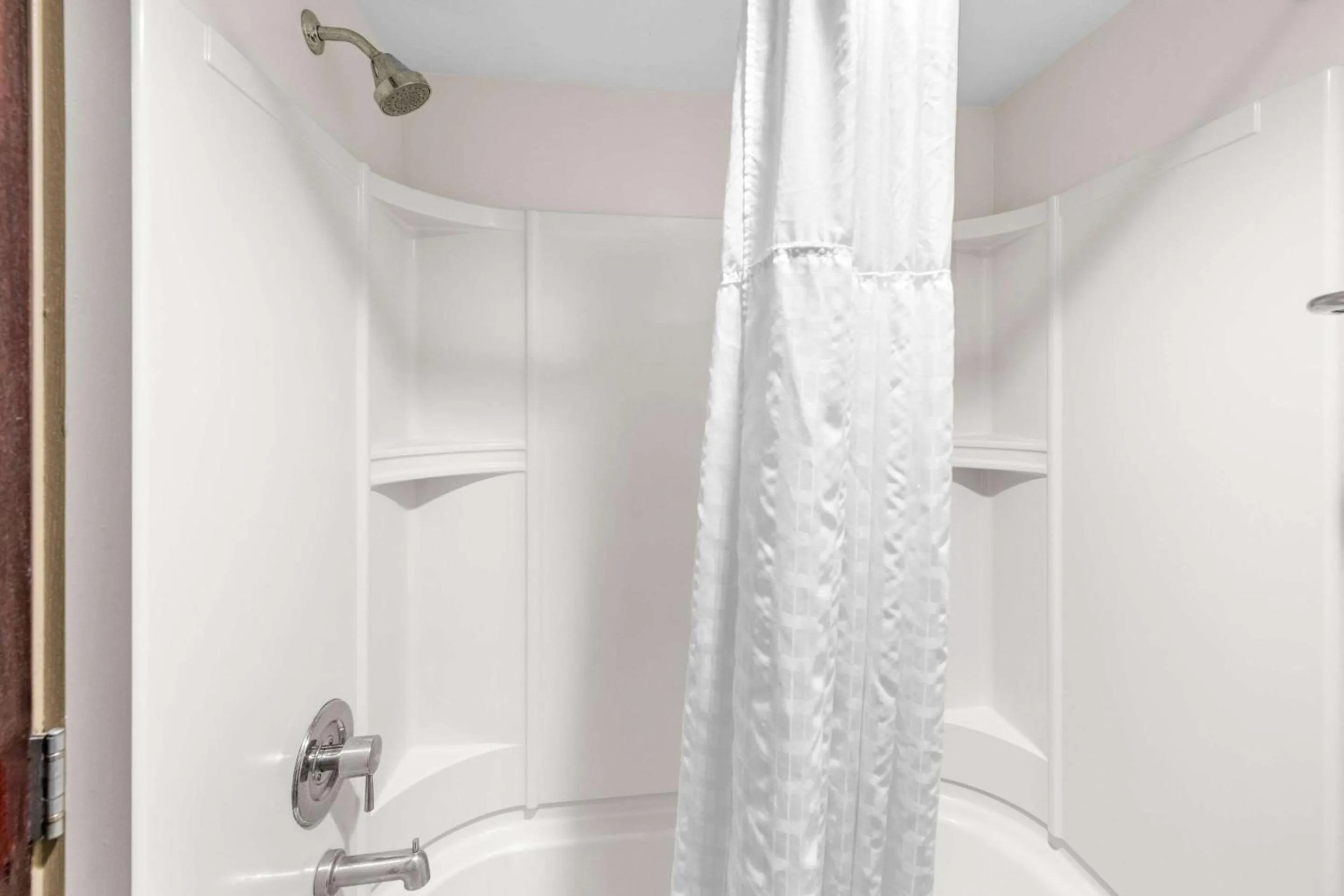 Bedroom in Ramada by Wyndham Columbus Hotel & Conference Center