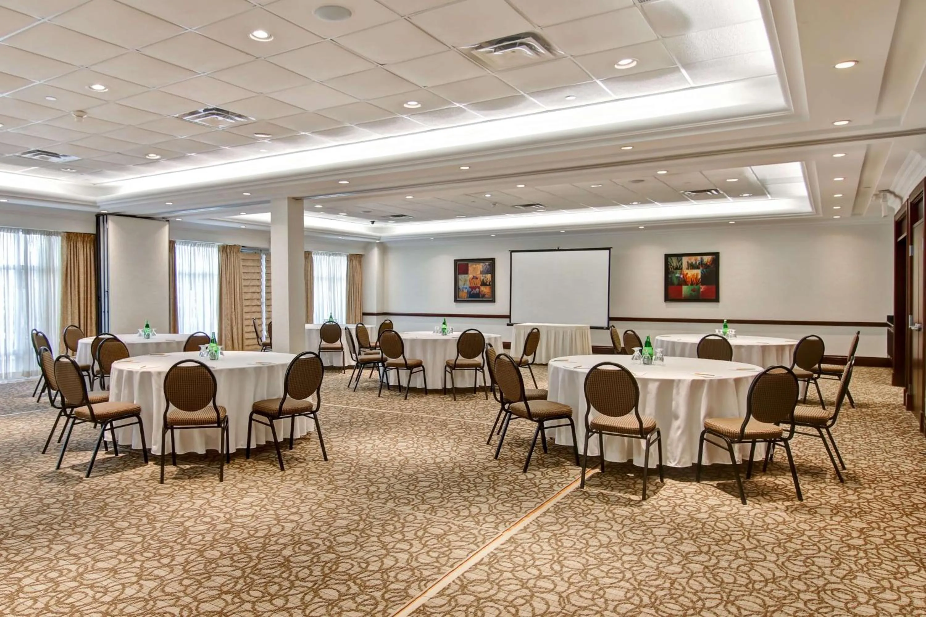 Meeting/conference room in Hilton Garden Inn Toronto/Burlington
