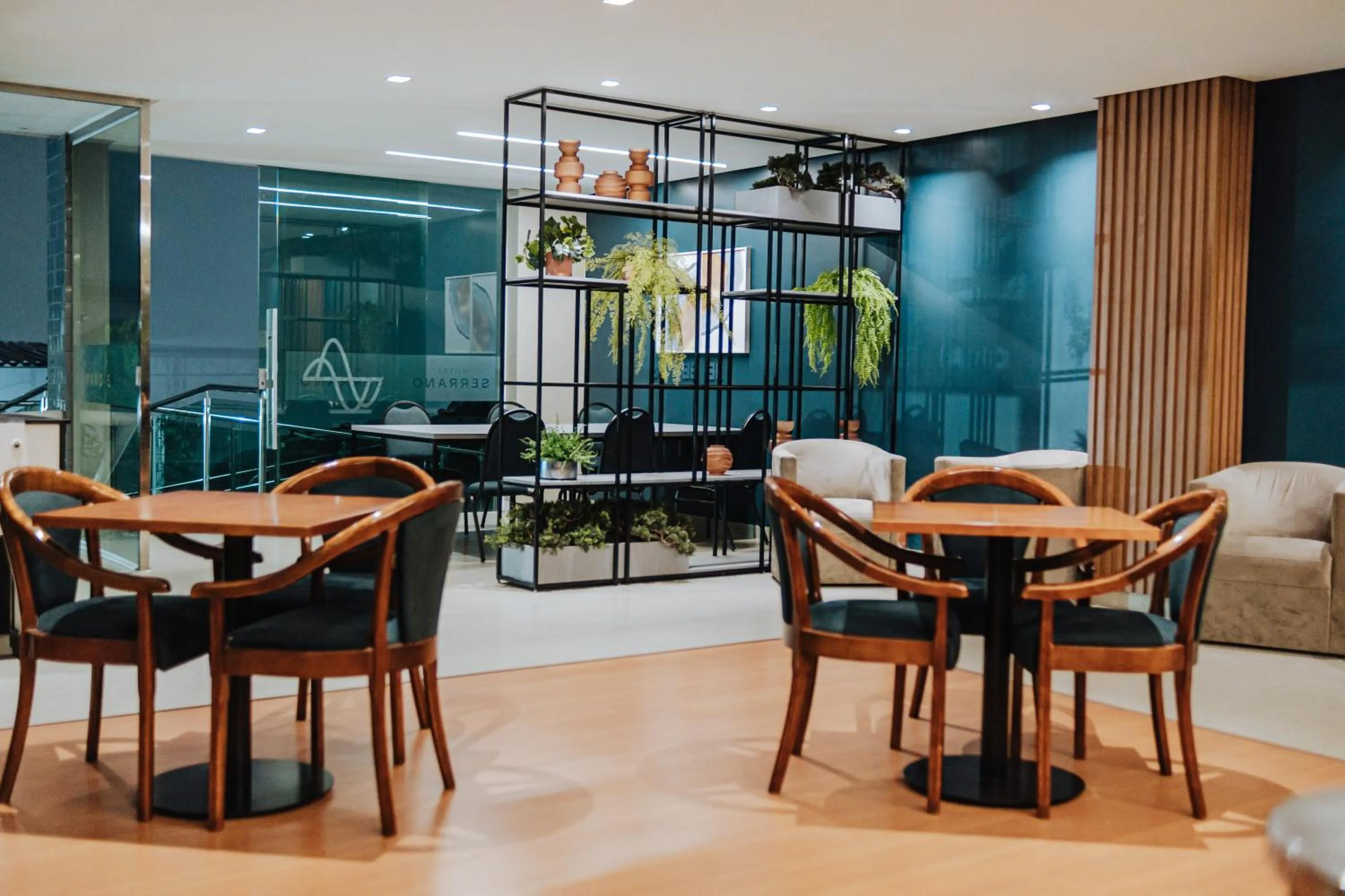 Communal lounge/ TV room in Hotel Serrano