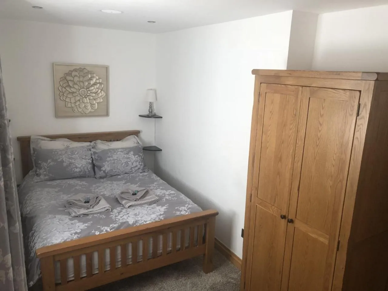 Two-Bedroom Cottage in Castle House Holiday Home