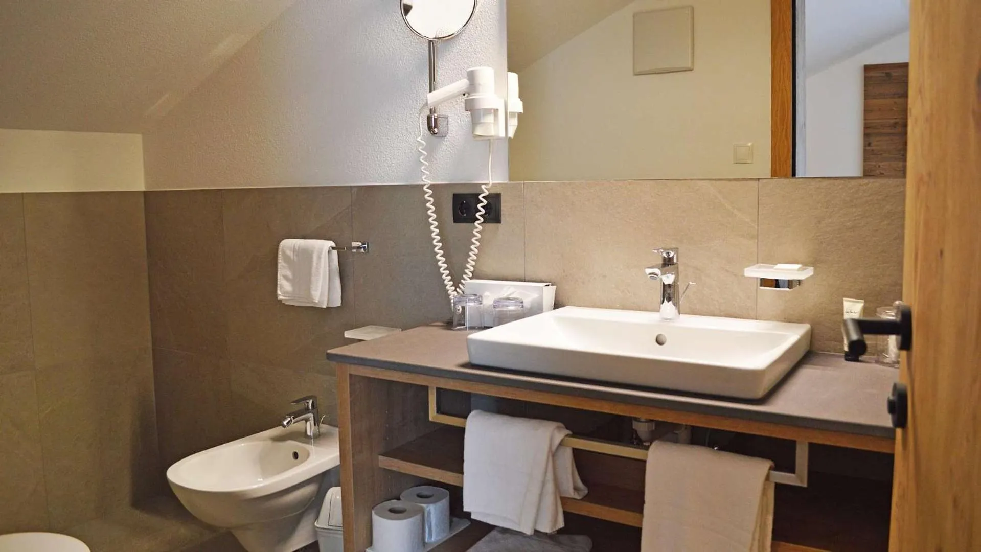 Bathroom in Hotel Trenker