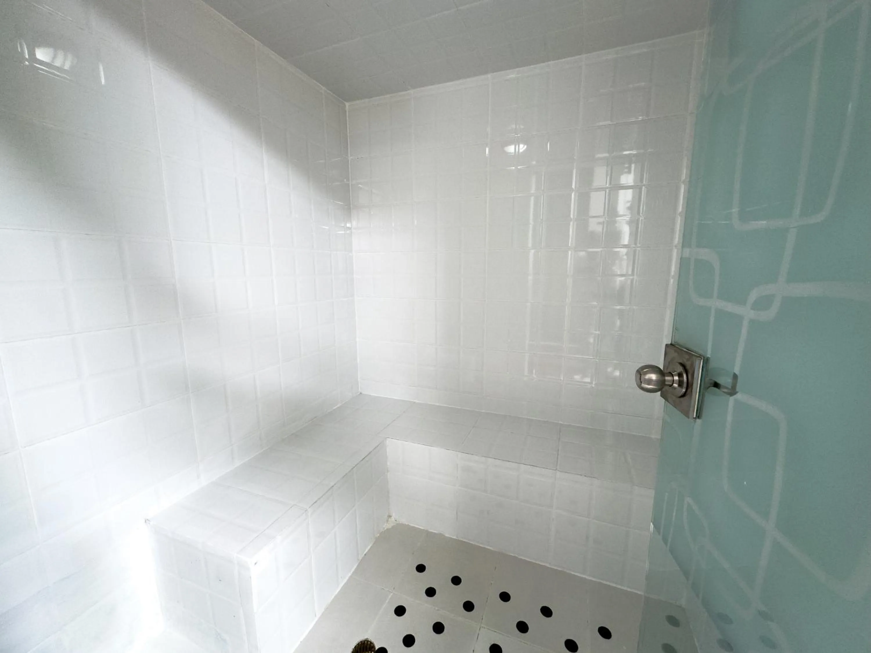 Steam room in Hotel Bolivariana Plaza Medellin