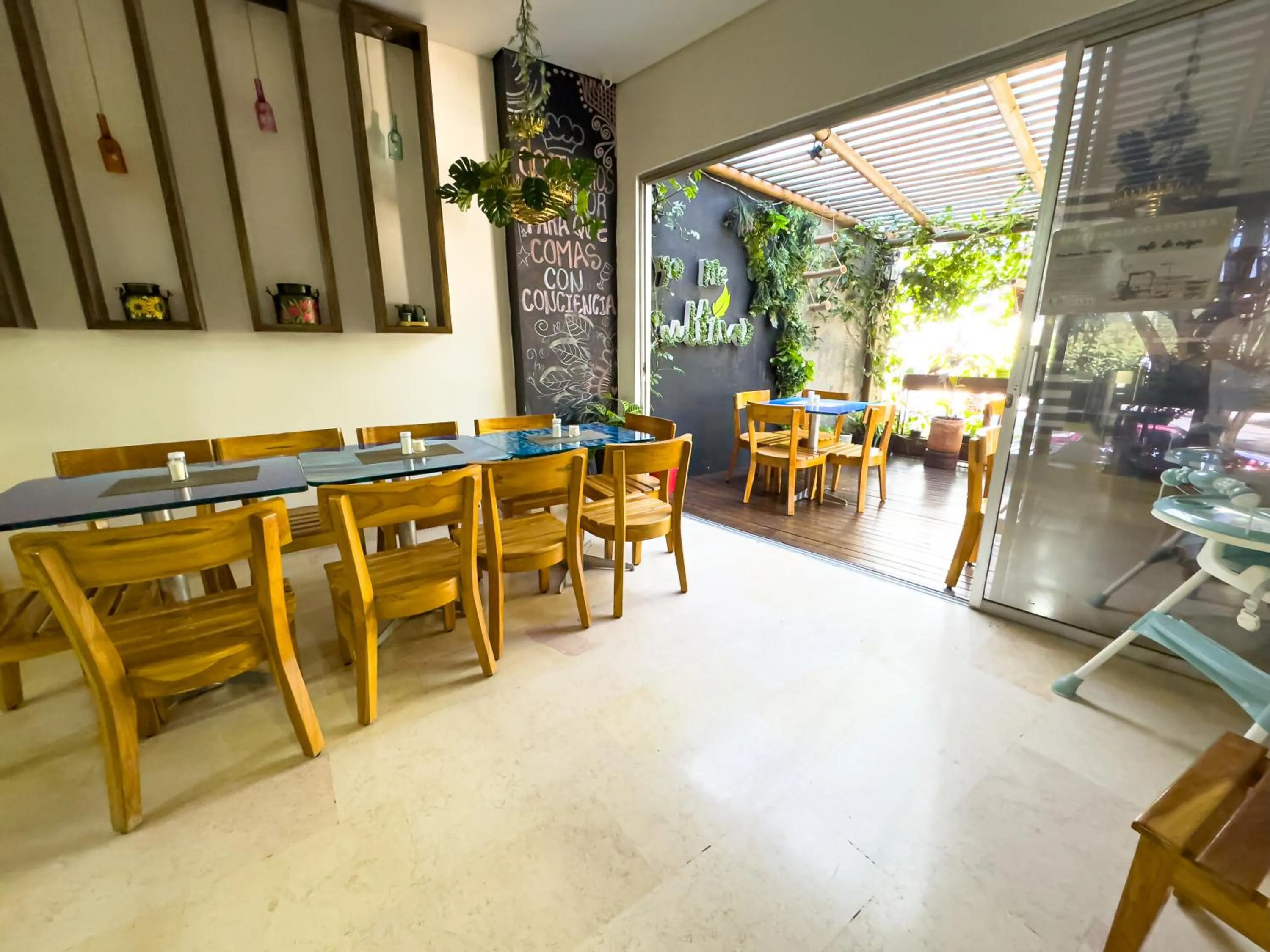 Restaurant/places to eat in Hotel Bolivariana Plaza Medellin