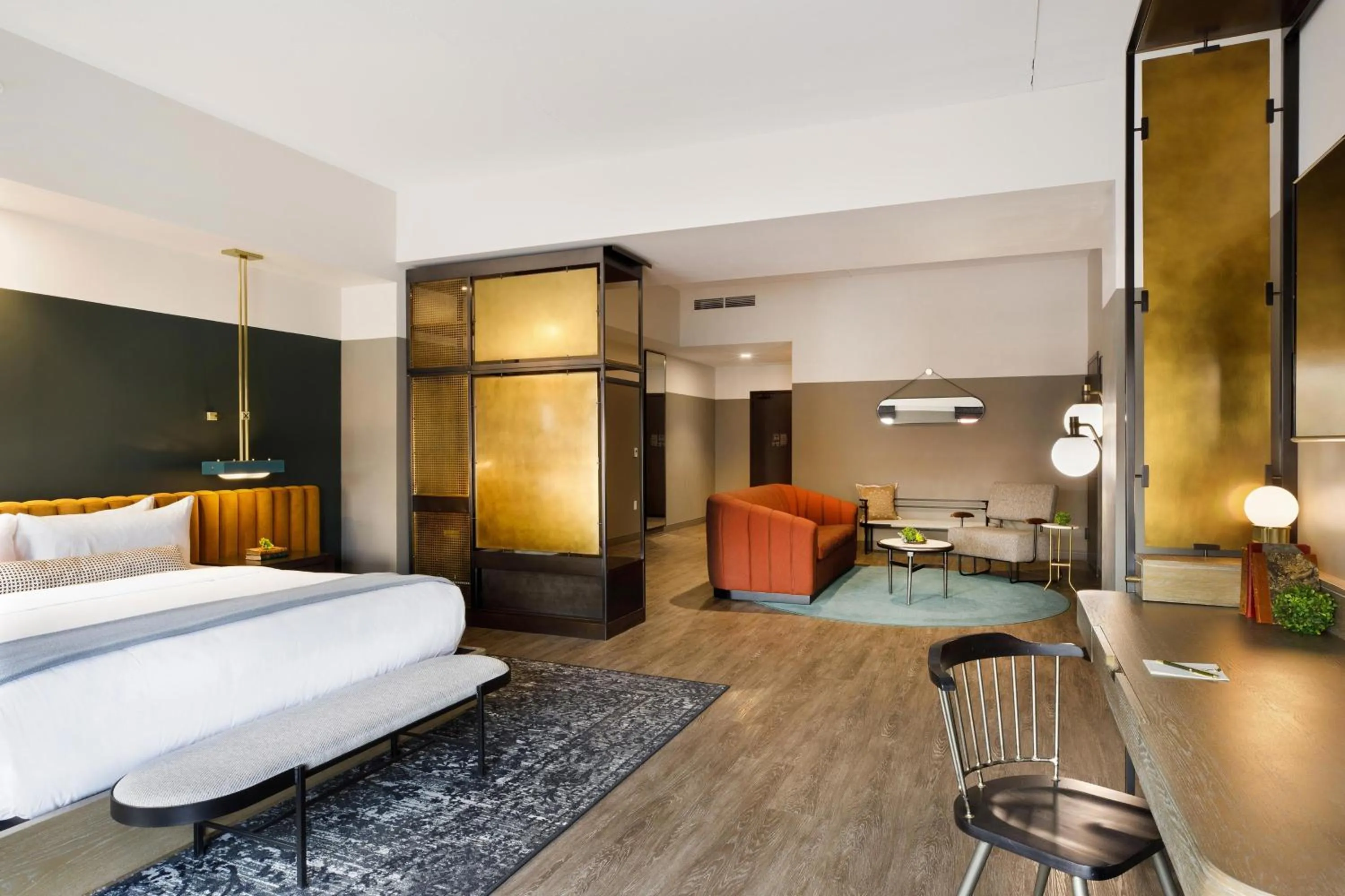 Photo of the whole room, Bed in Cyrus Hotel, Topeka, a Tribute Portfolio Hotel