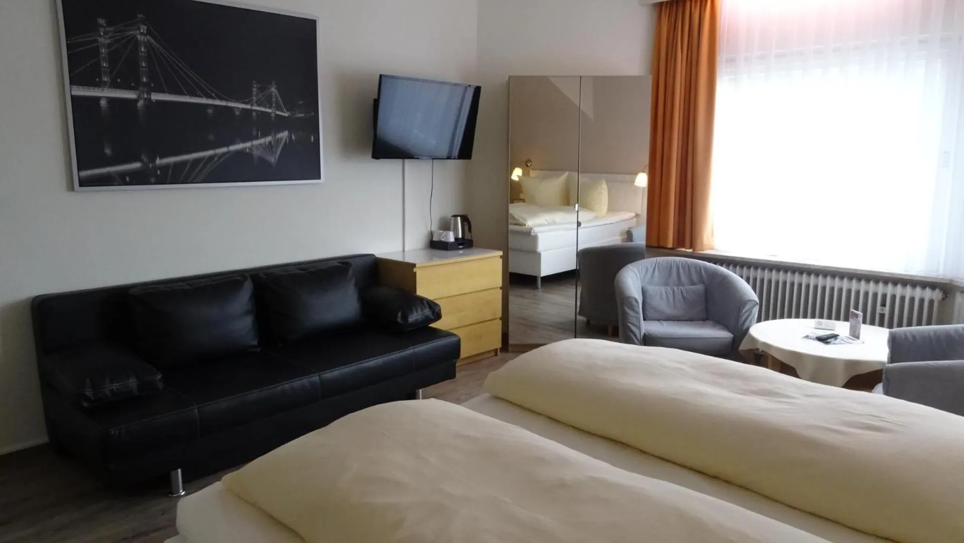 Photo of the whole room, Bed in Hotel Restaurant Ketterer am Kurgarten