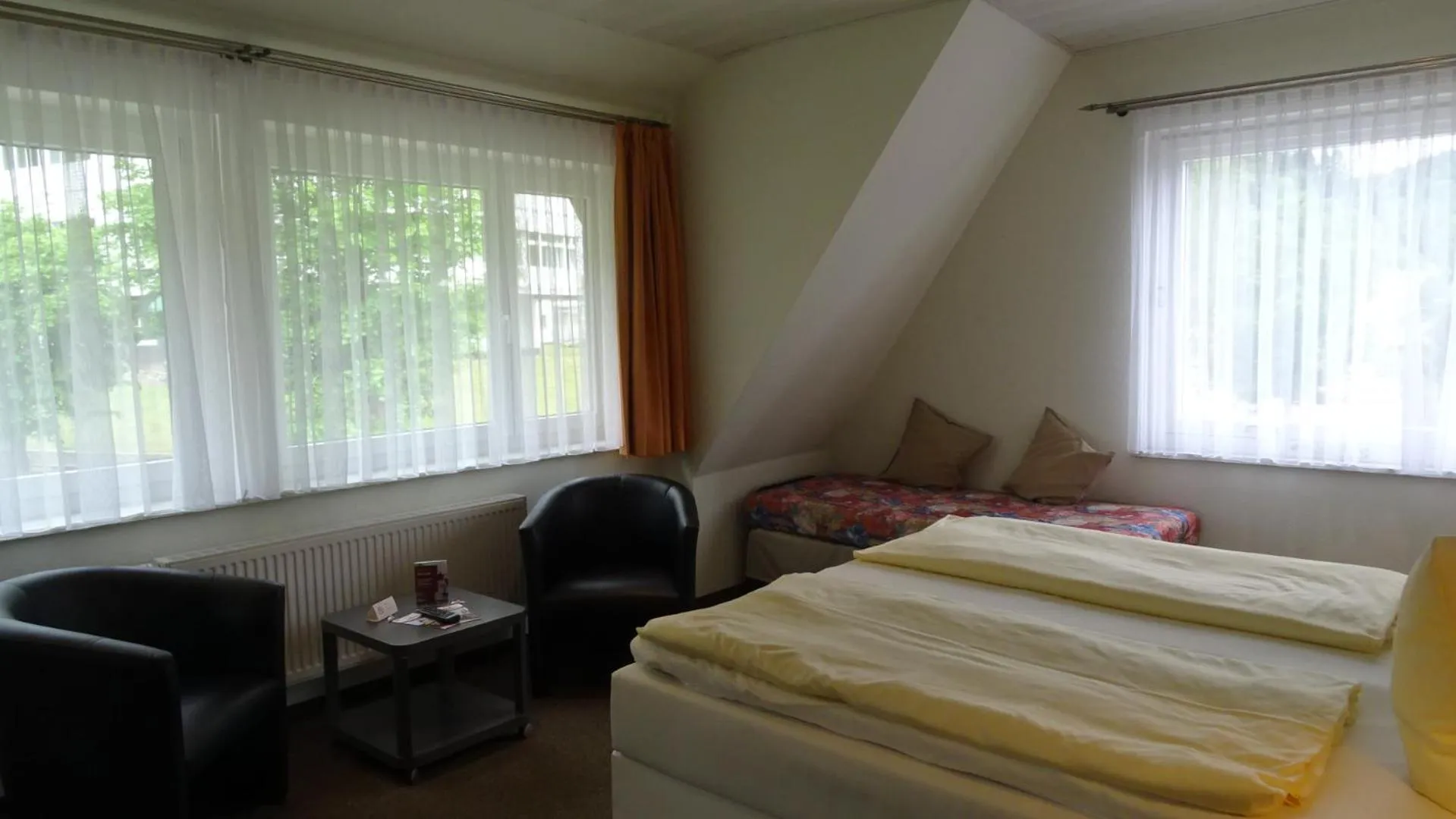 Photo of the whole room, Bed in Hotel Restaurant Ketterer am Kurgarten