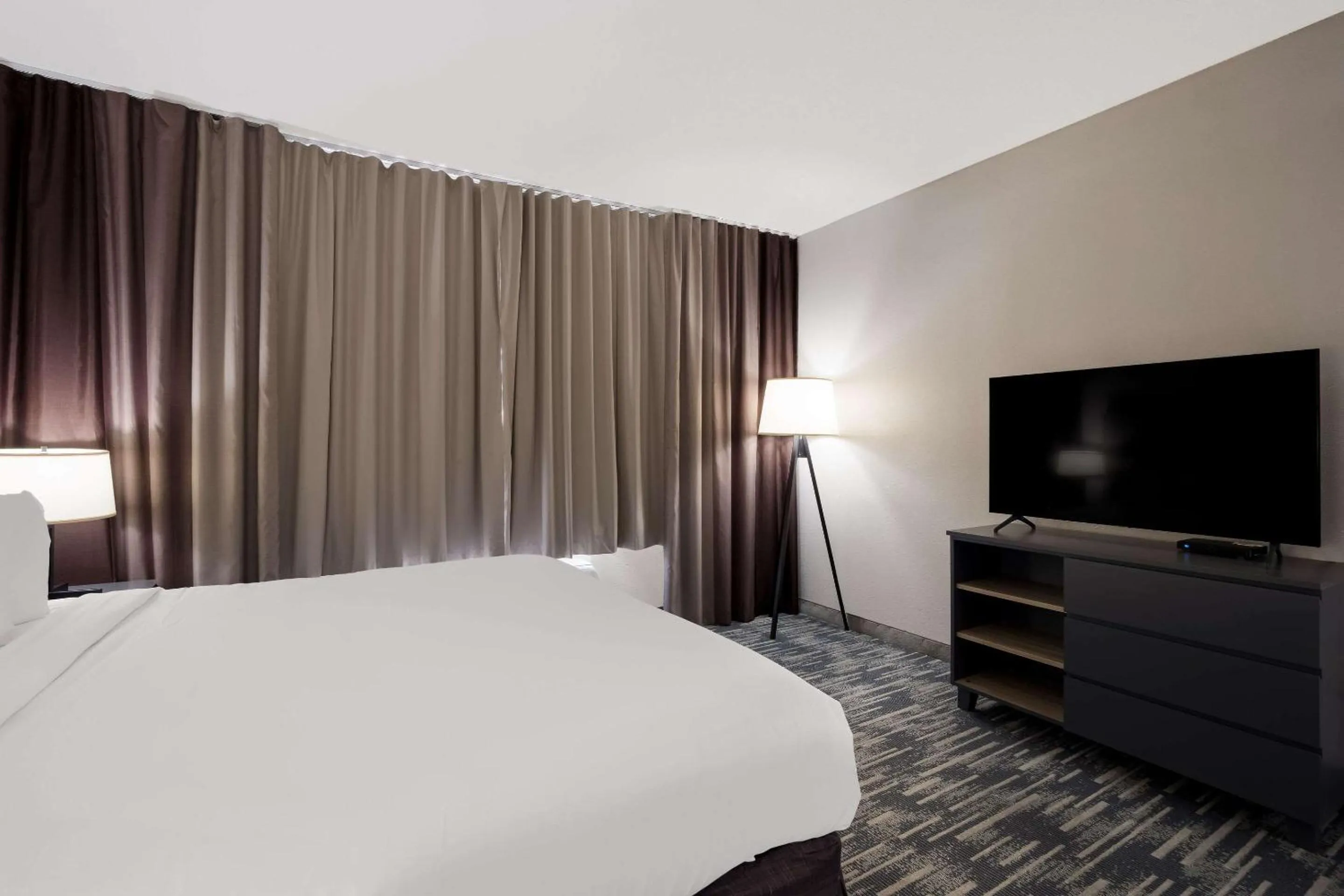 Bedroom, Bed in Country Inn & Suites by Radisson, Augusta at I-20, GA