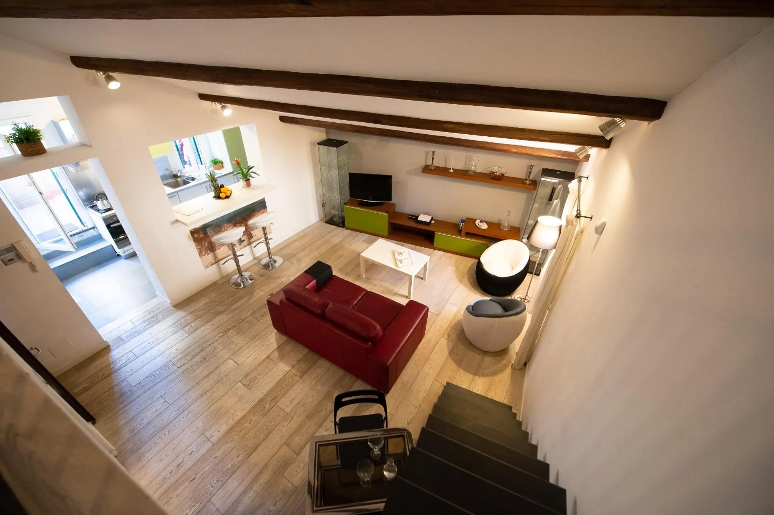 Photo of the whole room in CasaJusta Trastevere