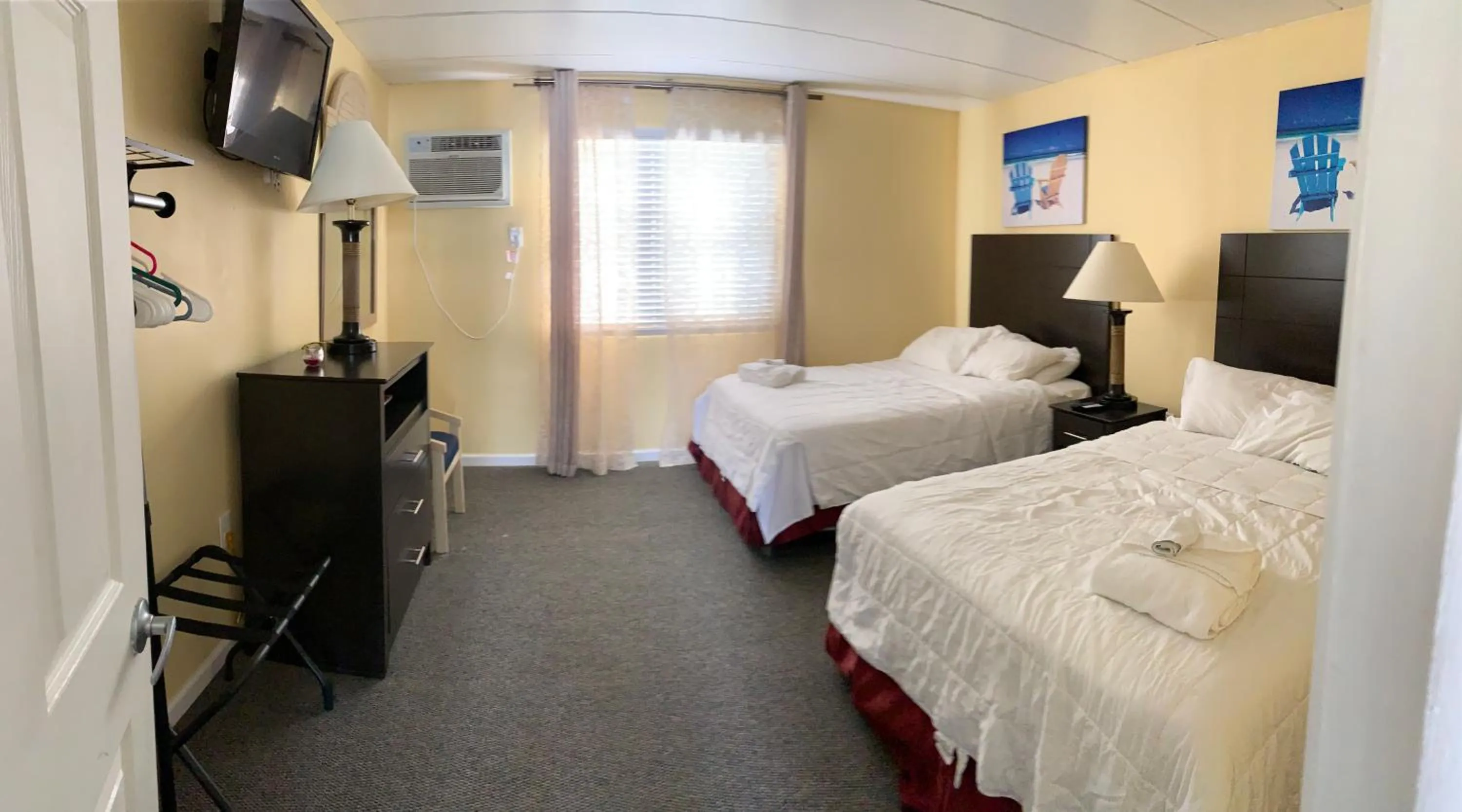 Bed in Sandy Shores Resort