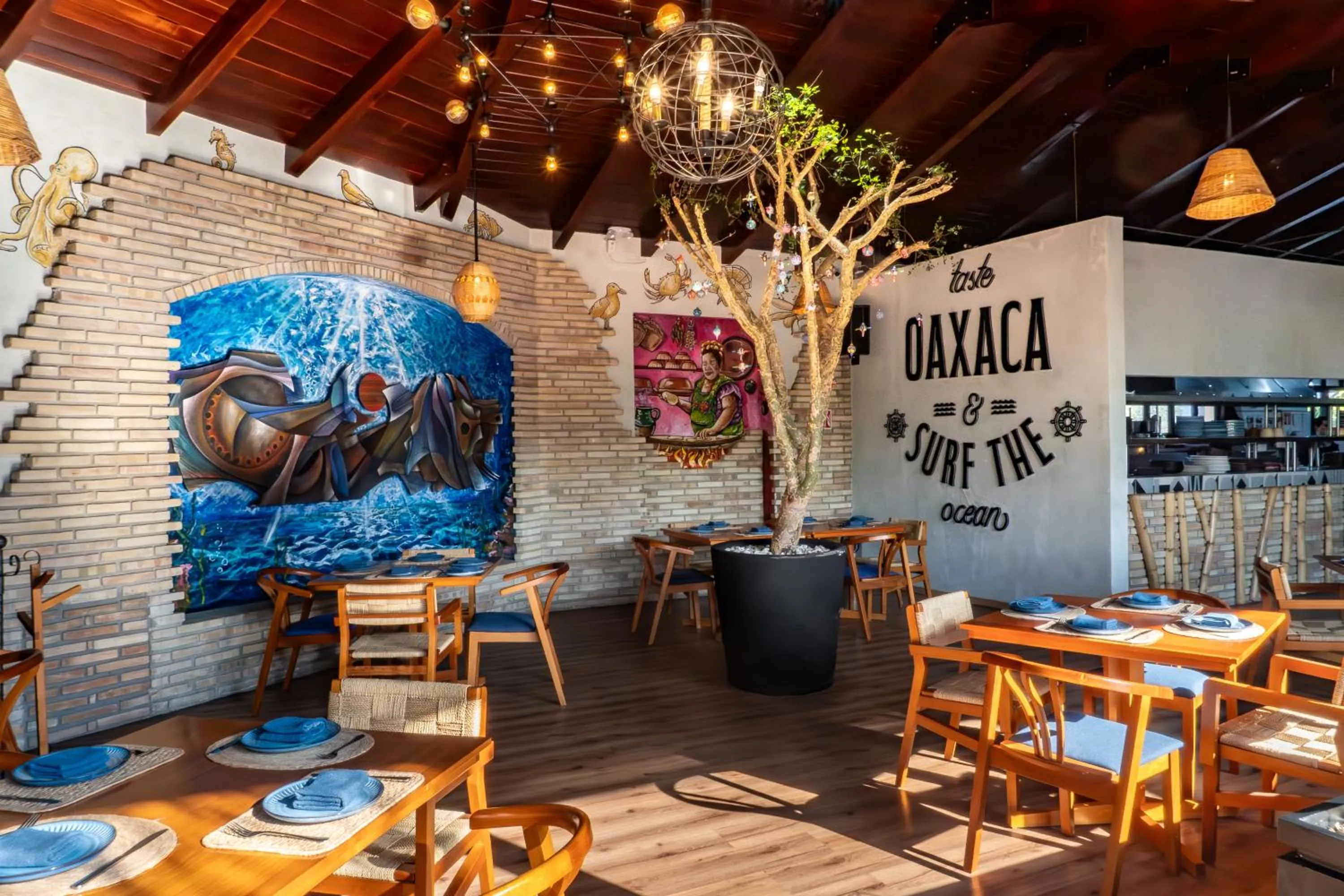 Restaurant/places to eat in Casa de Adobe Gallery & Luxury Boutique