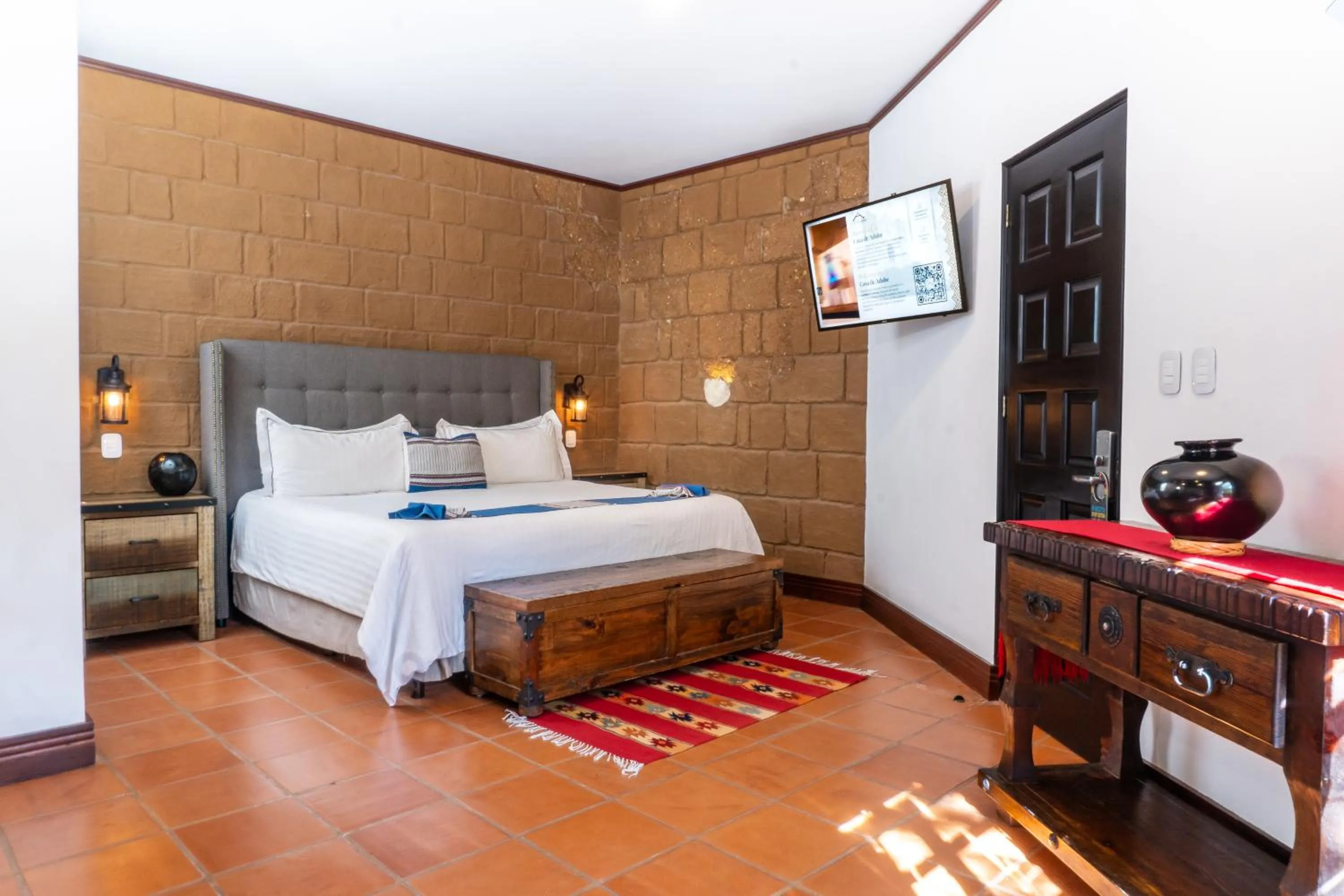 Bed in Casa de Adobe Gallery & Luxury Boutique