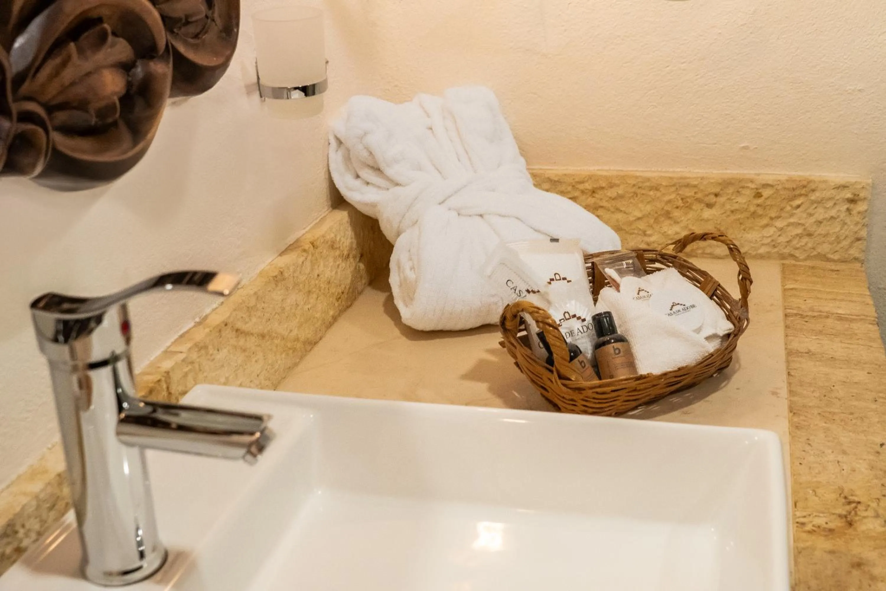 Bathroom in Casa de Adobe Gallery & Luxury Boutique