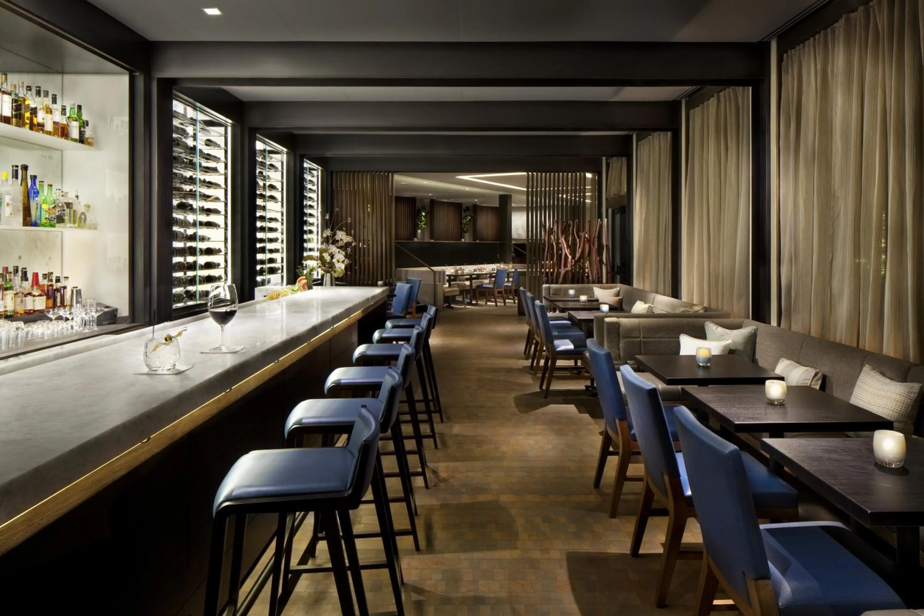 Restaurant/places to eat in The Little Nell