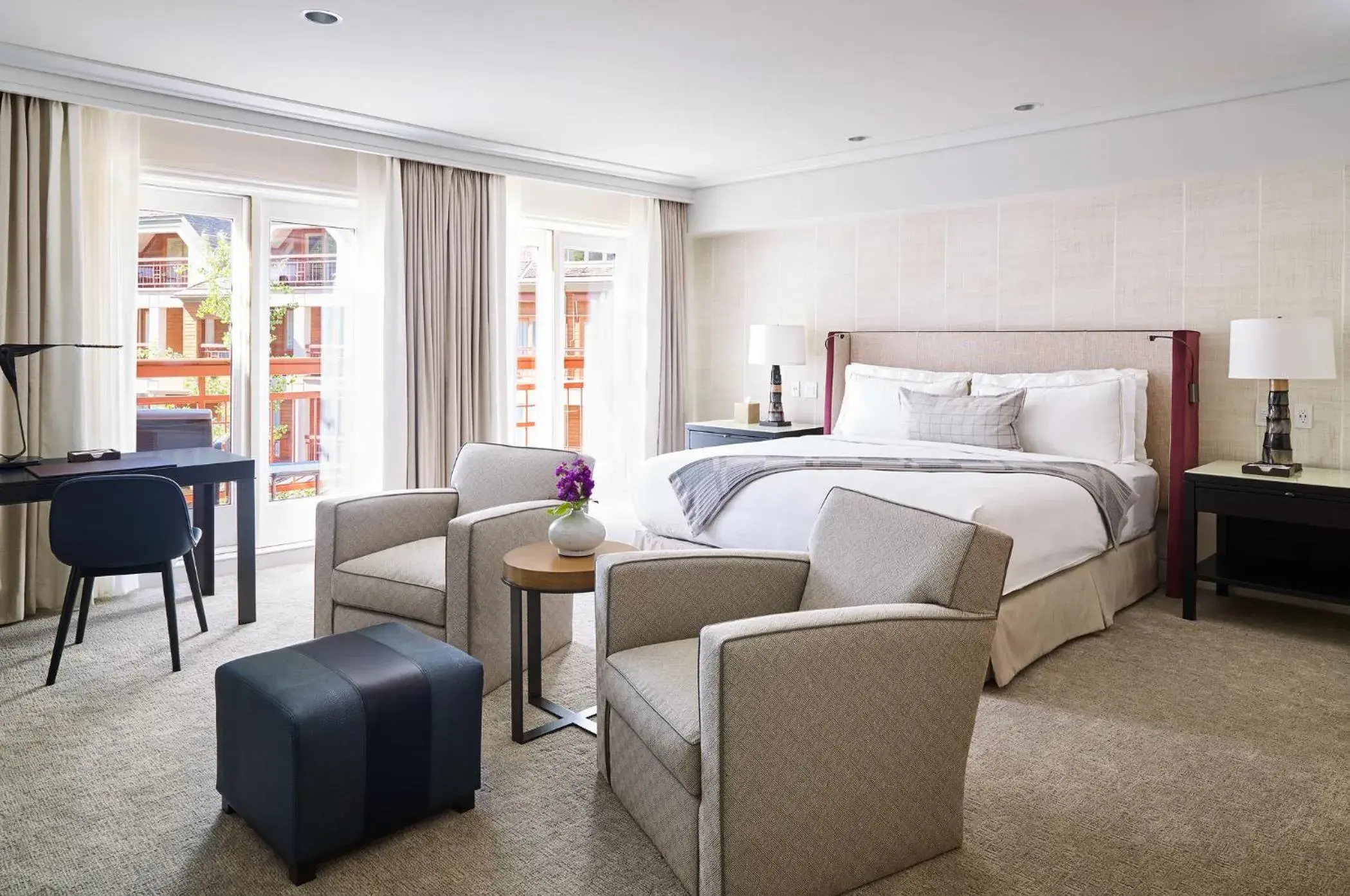 One-Bedroom Suite with City View in The Little Nell One-Bedroom Suite with City View in The Little Nell