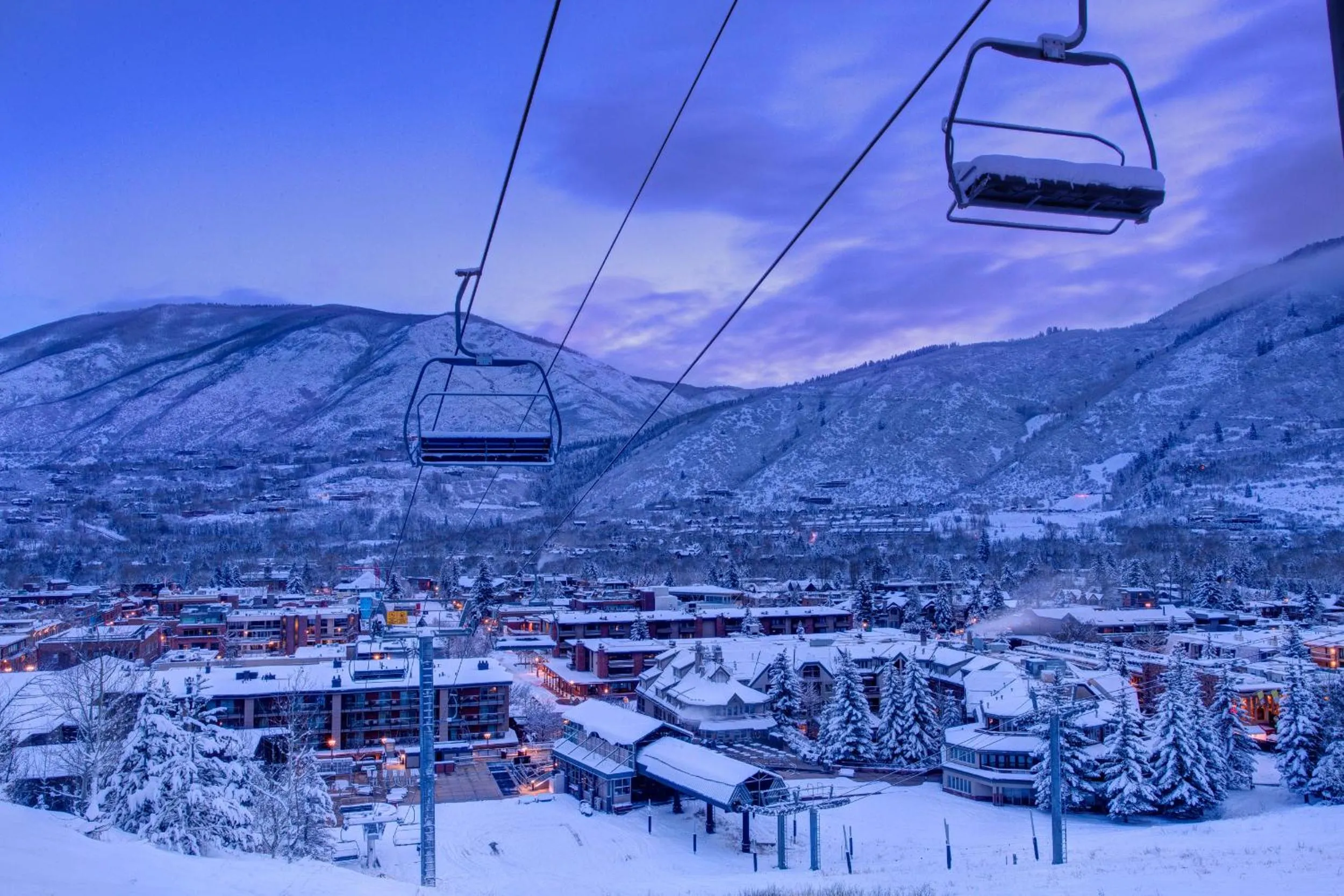 Facade/entrance in The Little Nell