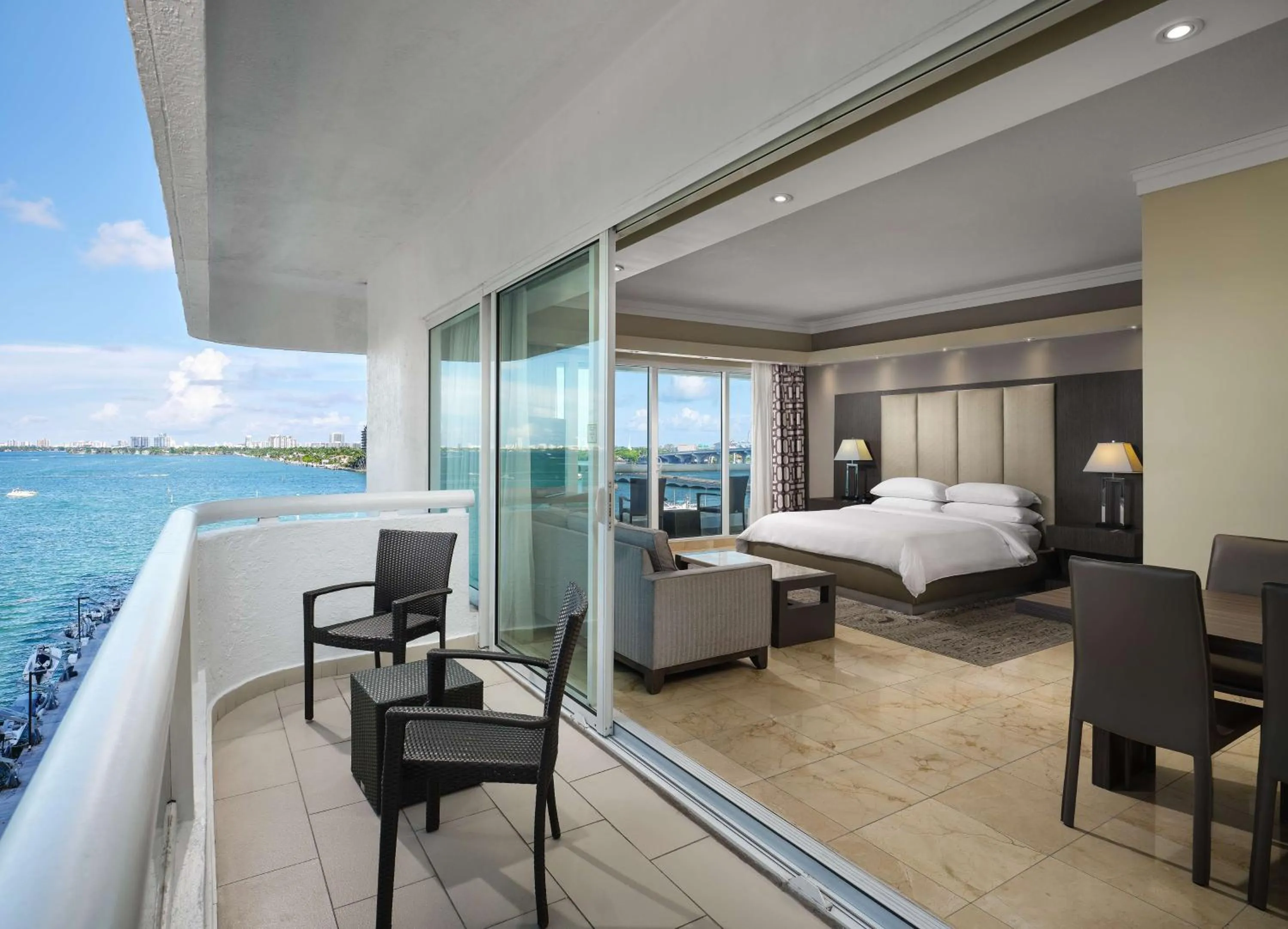 View (from property/room), Bed in DoubleTree by Hilton Grand Hotel Biscayne Bay