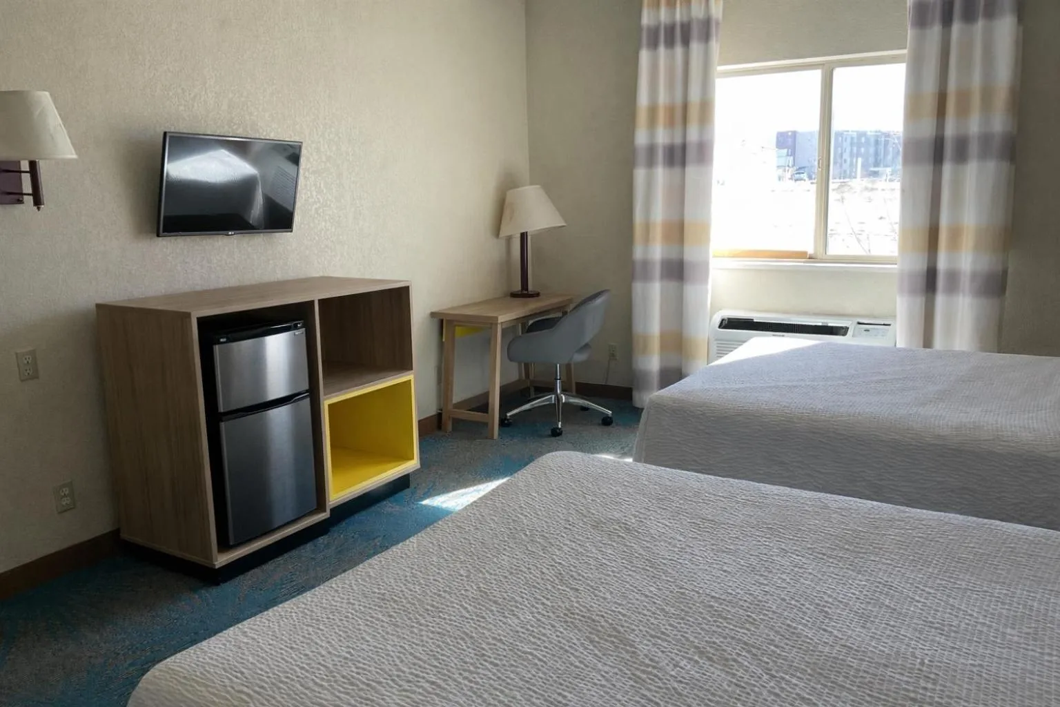 Bed in Days Inn by Wyndham Colorado Springs Airport