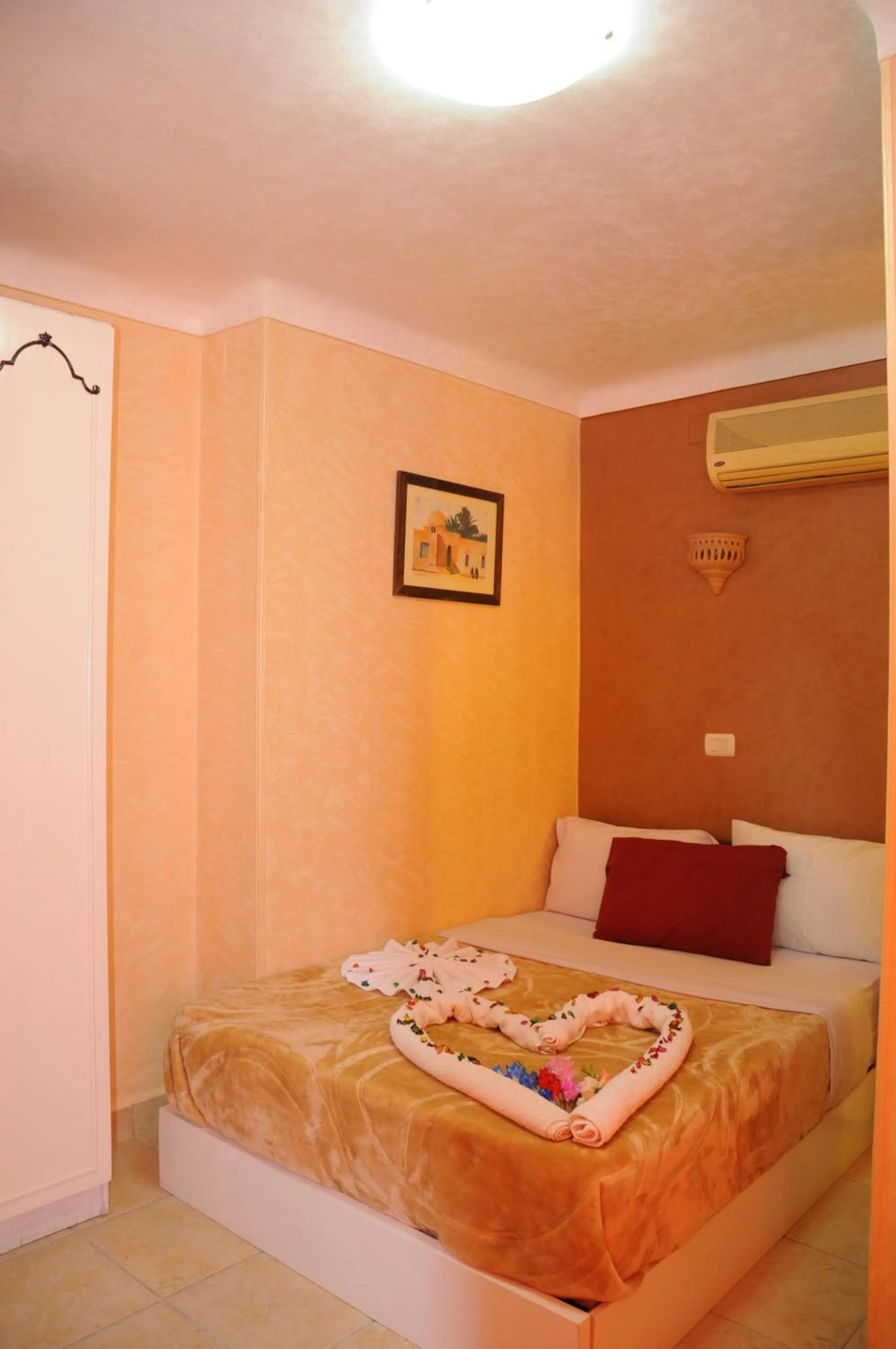 Bed in Osiris Hotel Cairo