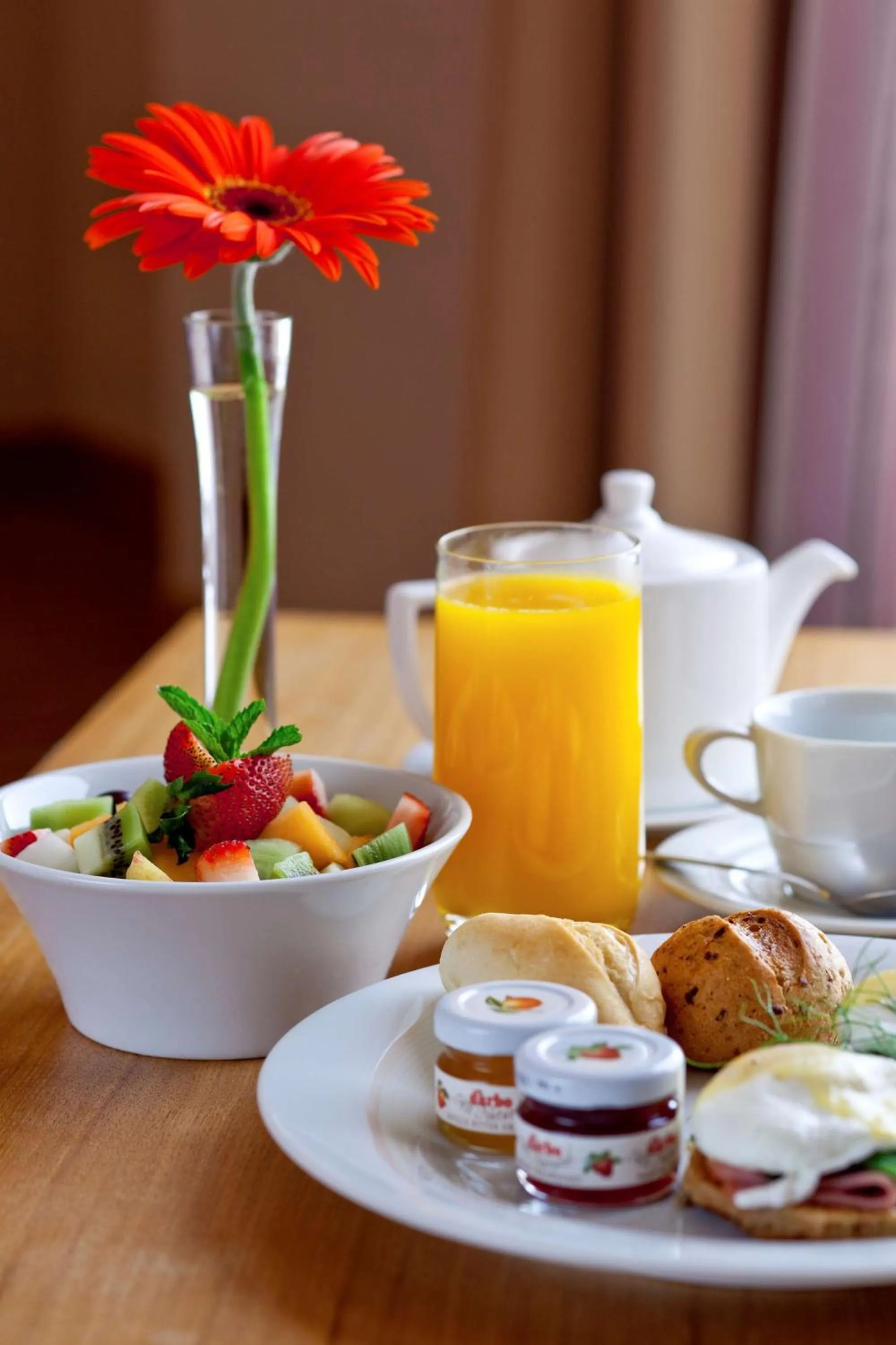 Other in Golden Tulip Muscat