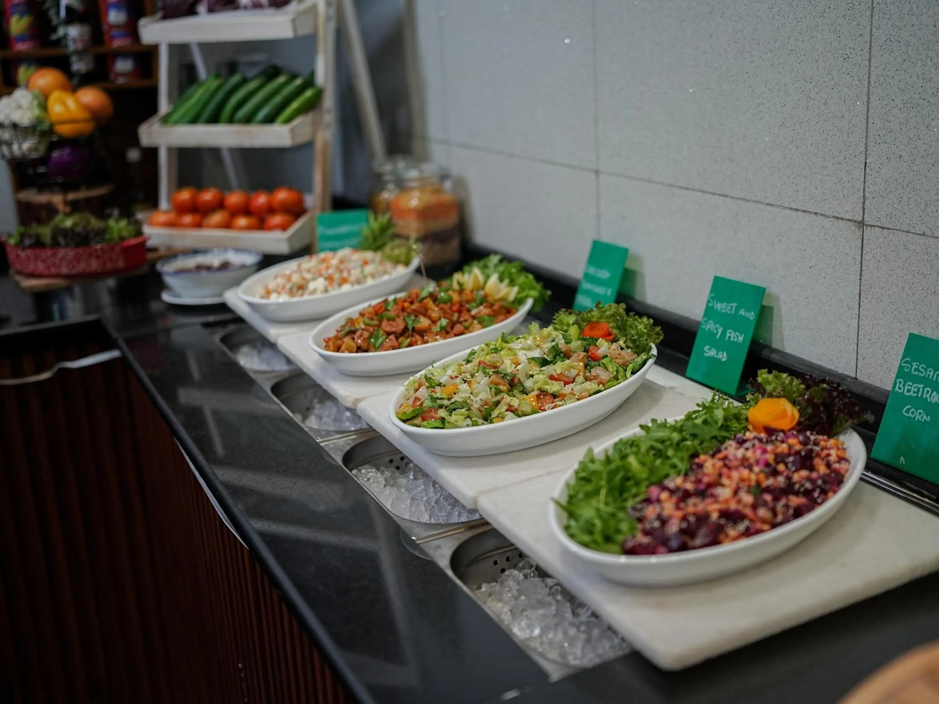 Restaurant/places to eat in Golden Tulip Muscat