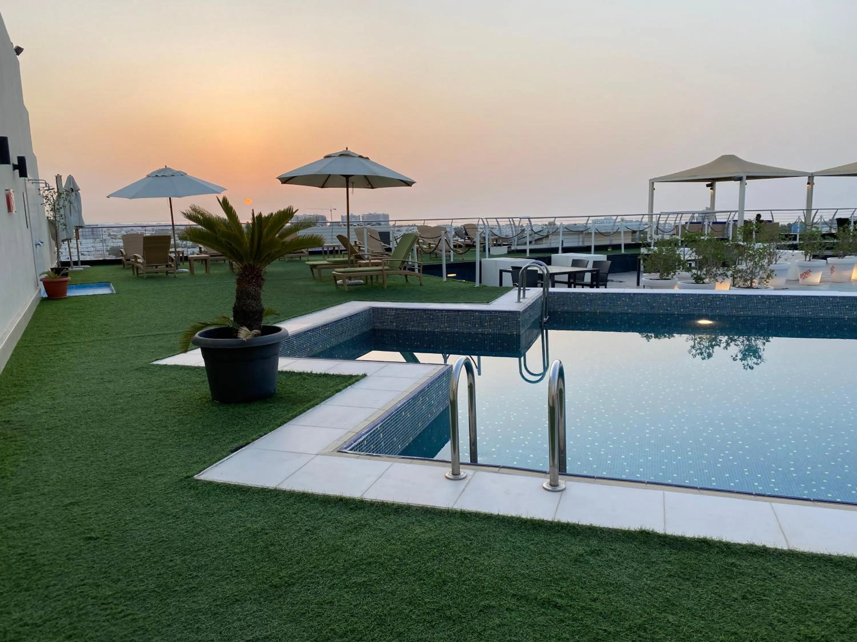 Swimming pool in Golden Tulip Muscat