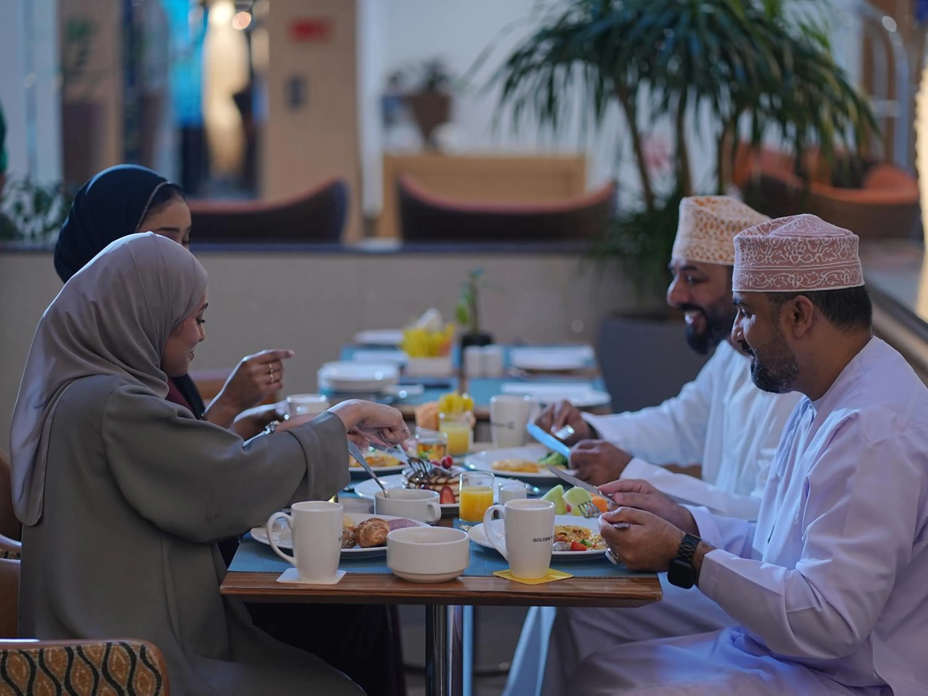 Restaurant/places to eat in Golden Tulip Muscat