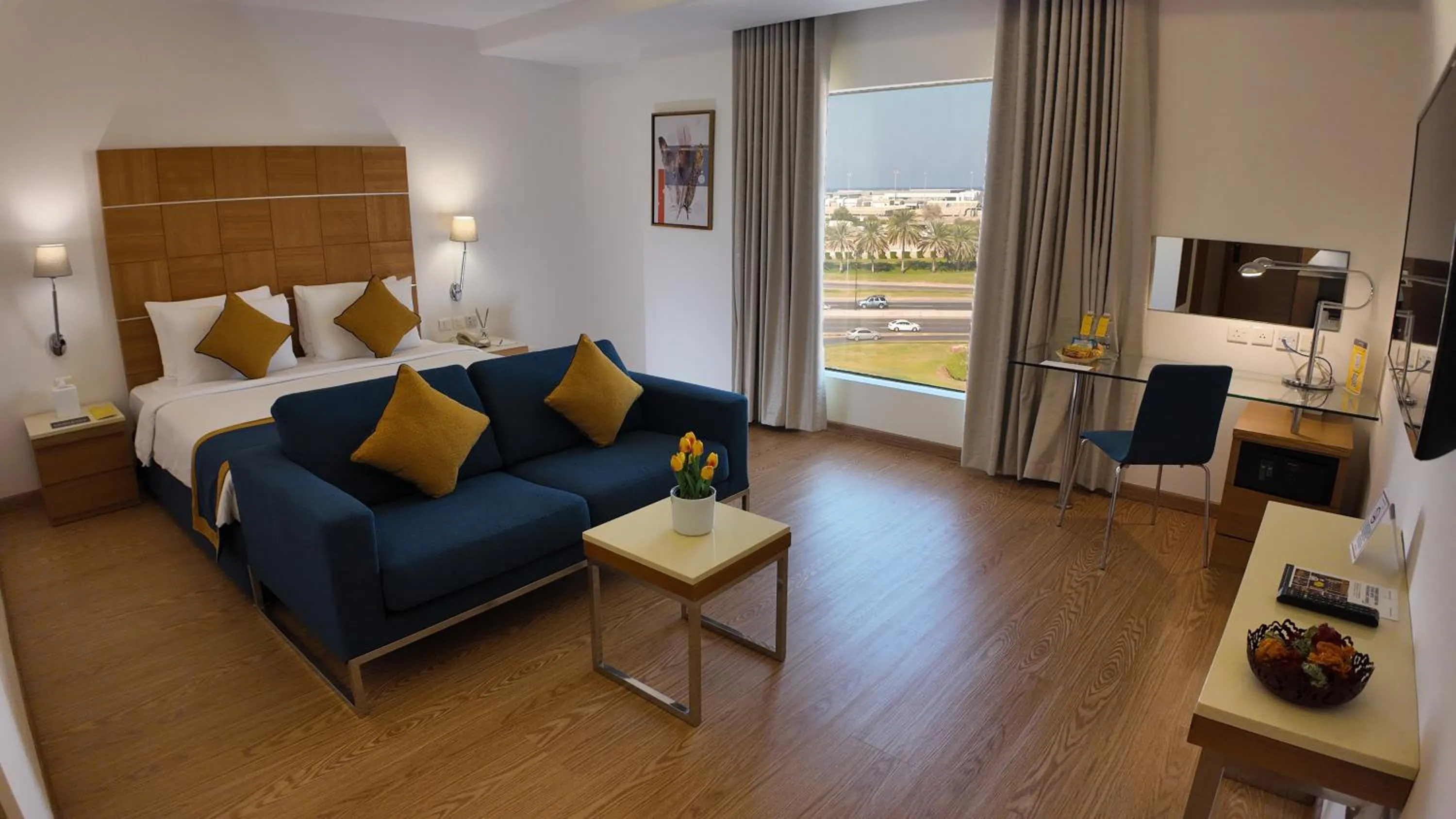 View (from property/room), Bed in Golden Tulip Muscat