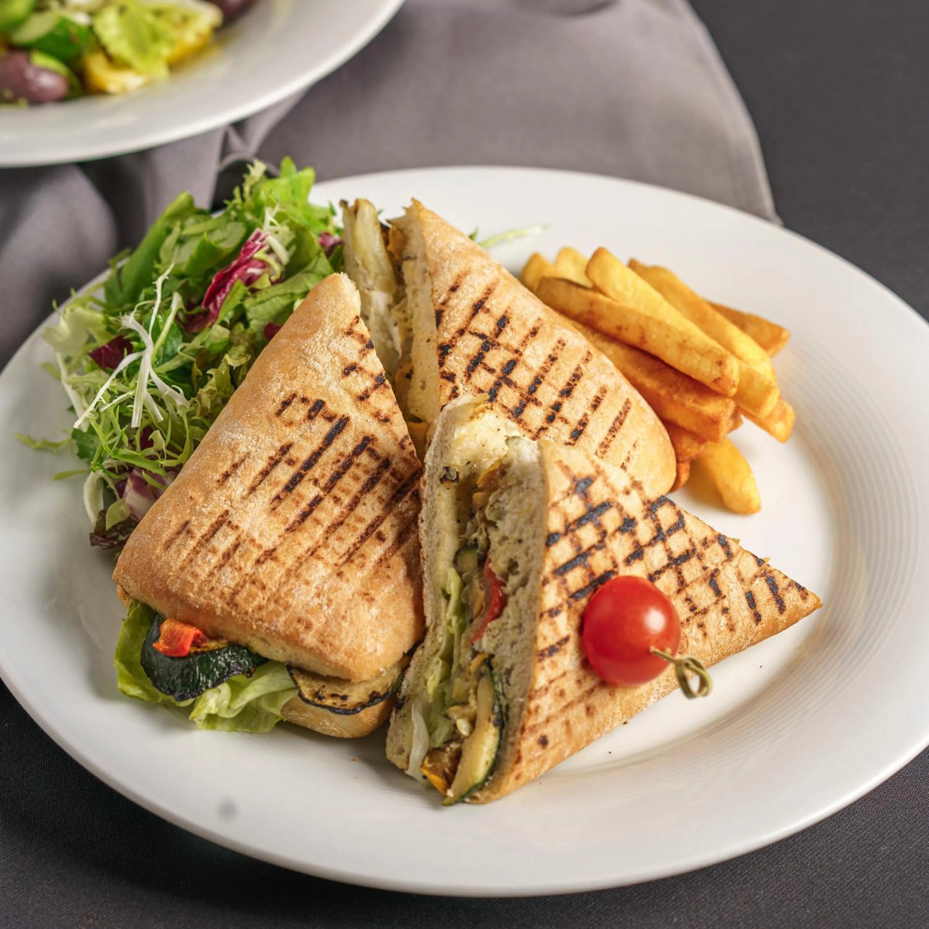 Food in Golden Tulip Muscat