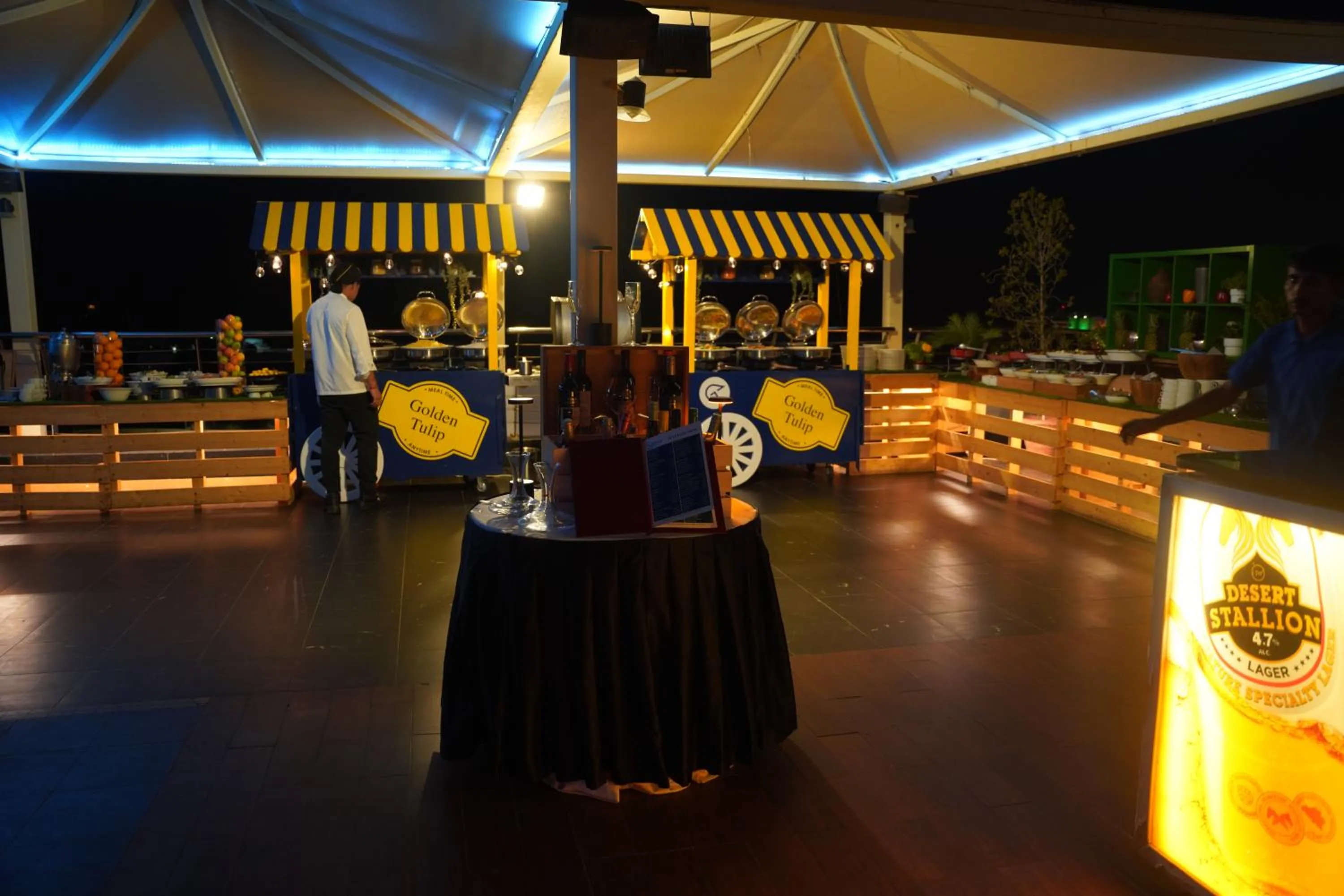 Restaurant/places to eat in Golden Tulip Muscat