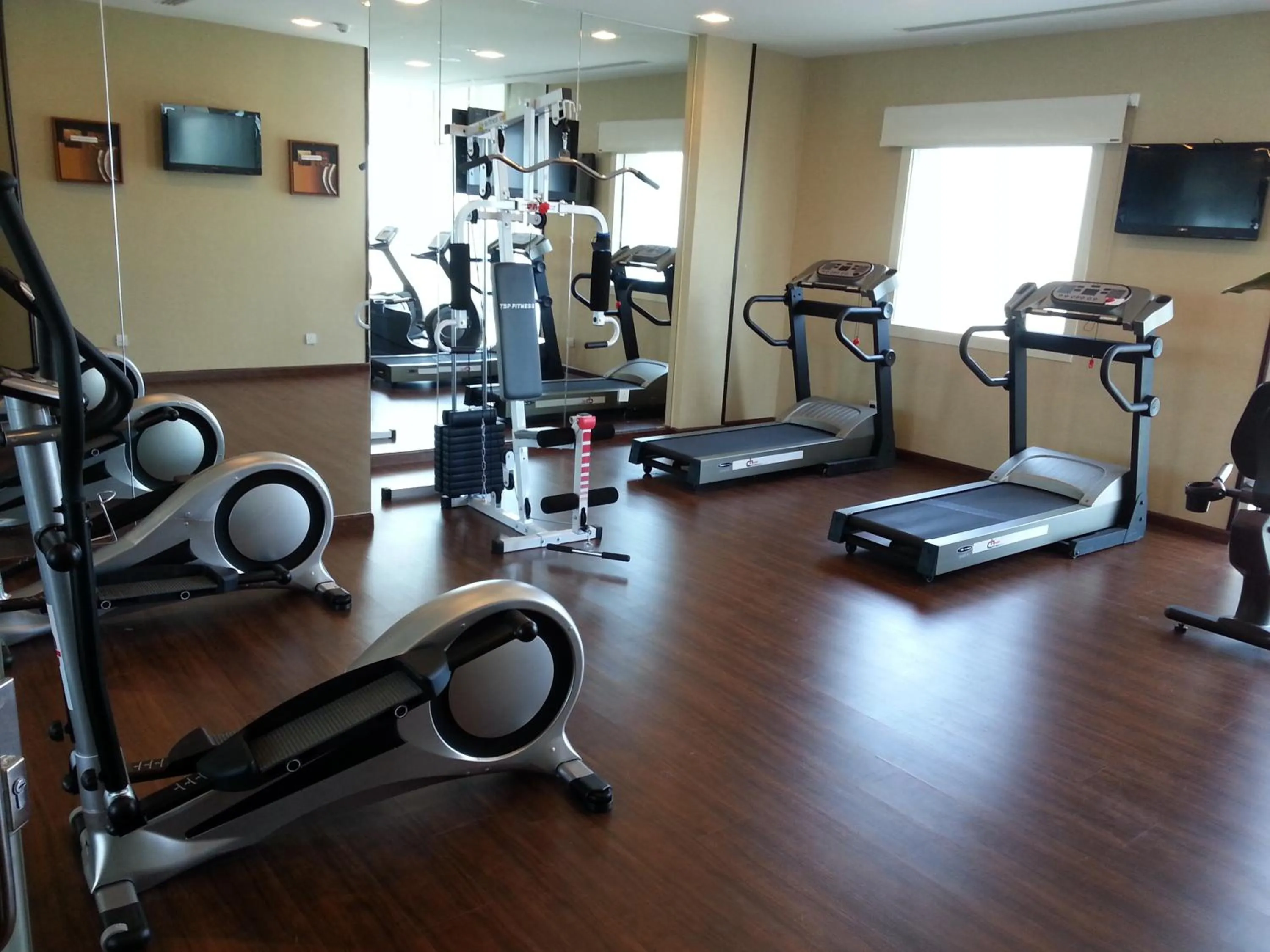 Fitness centre/facilities in Mena Hotel Al Jubail
