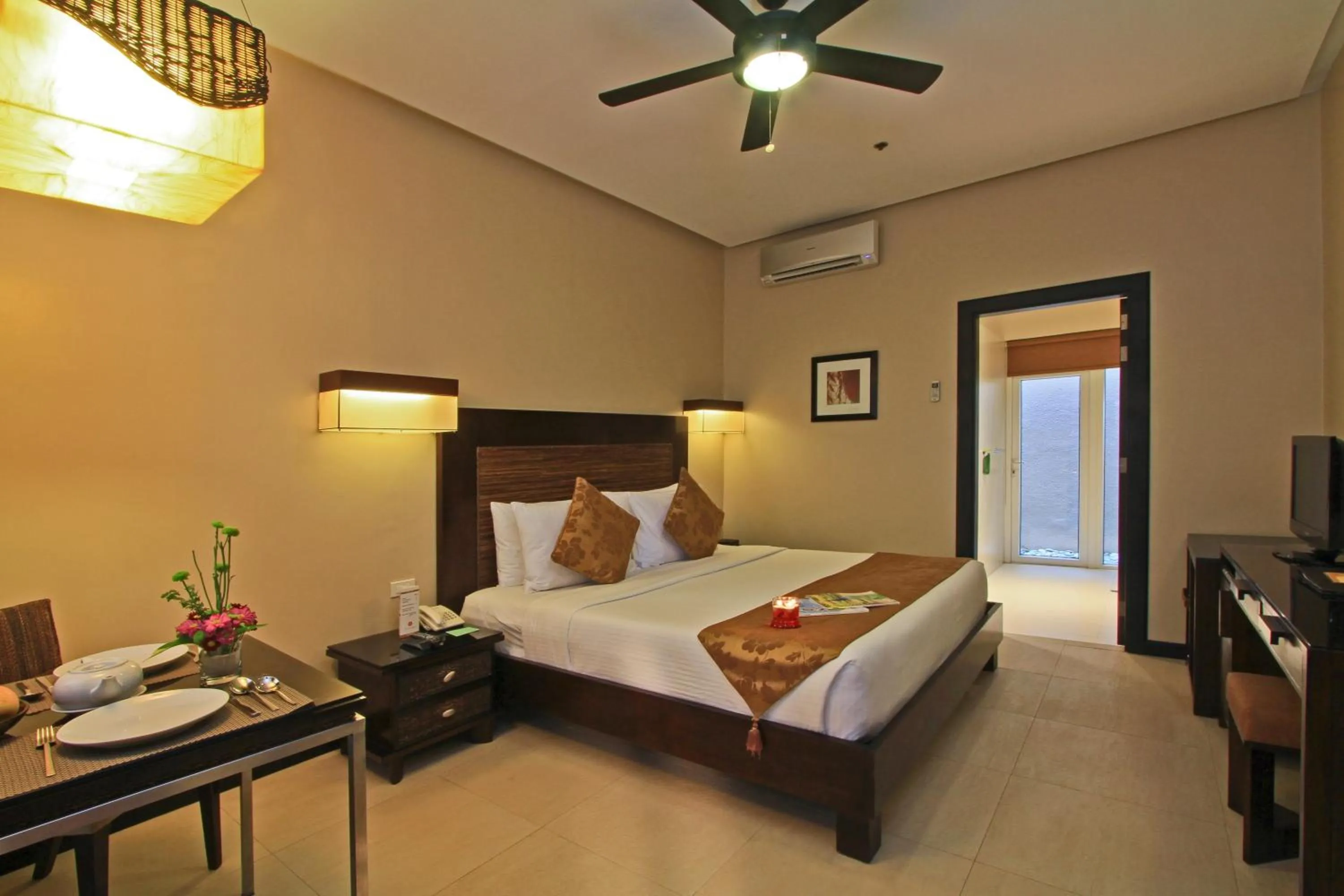 Bed in Two Seasons Boracay Resort