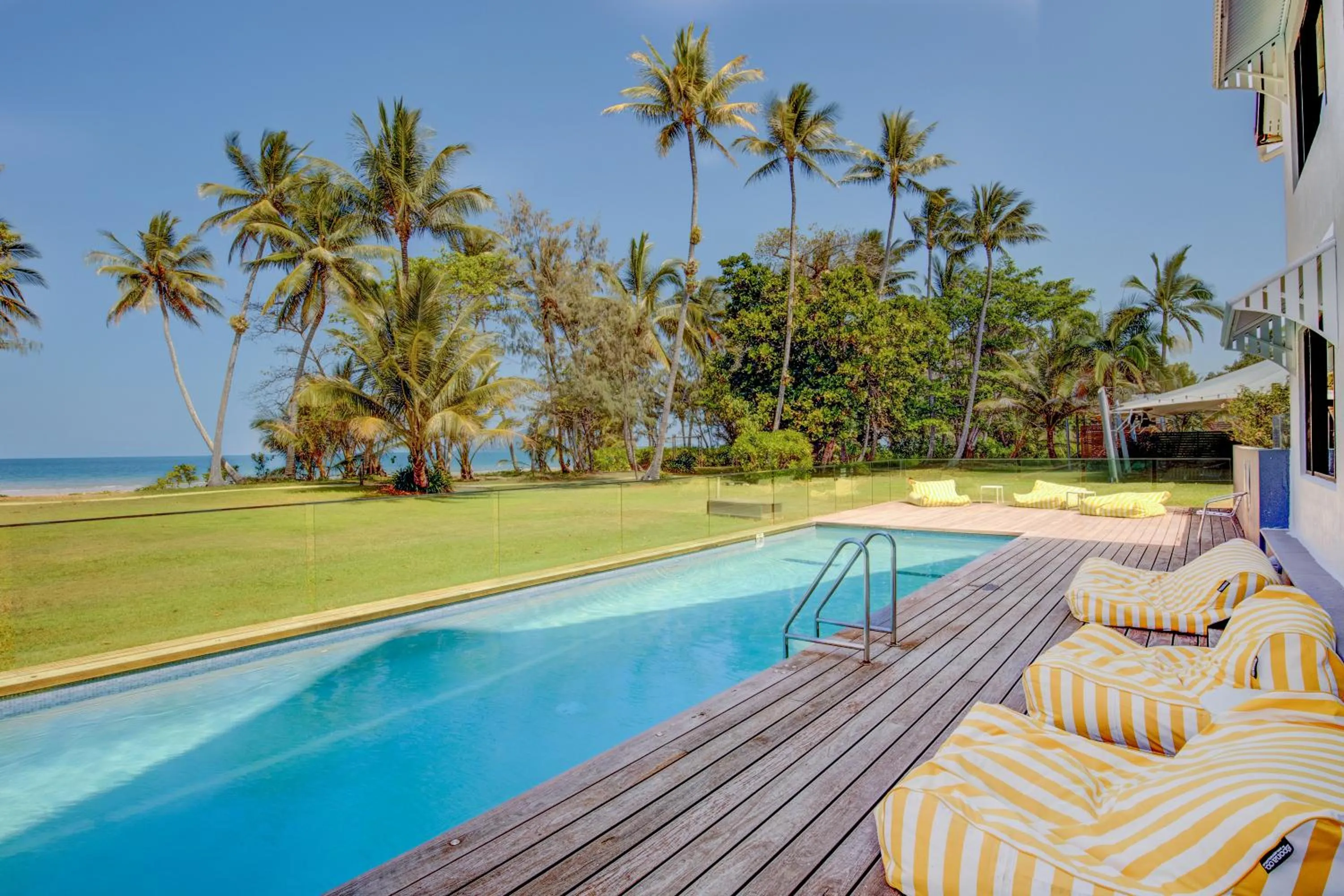 Swimming pool in Club Wyndham Mission Beach