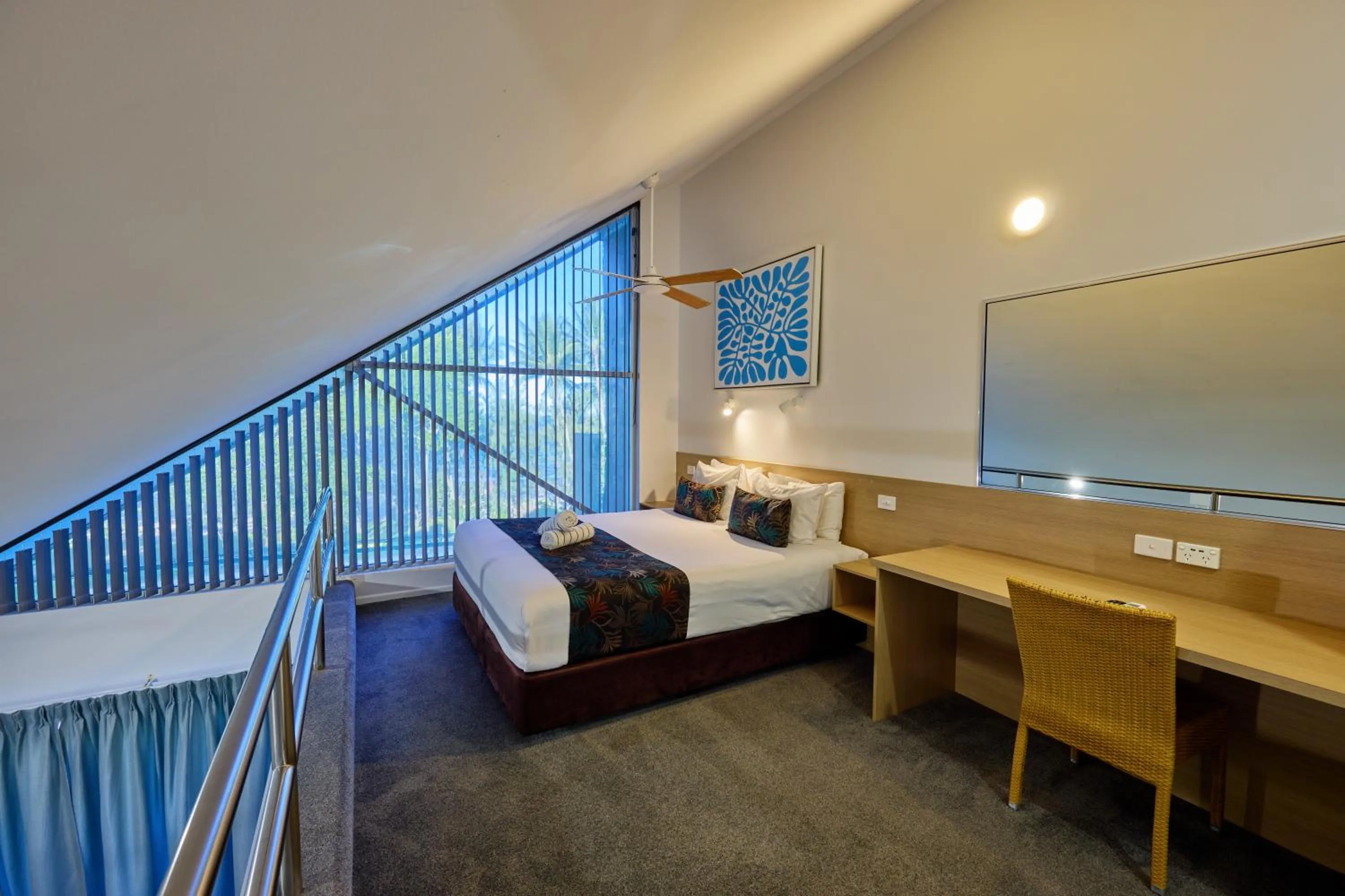 Bed in Club Wyndham Mission Beach