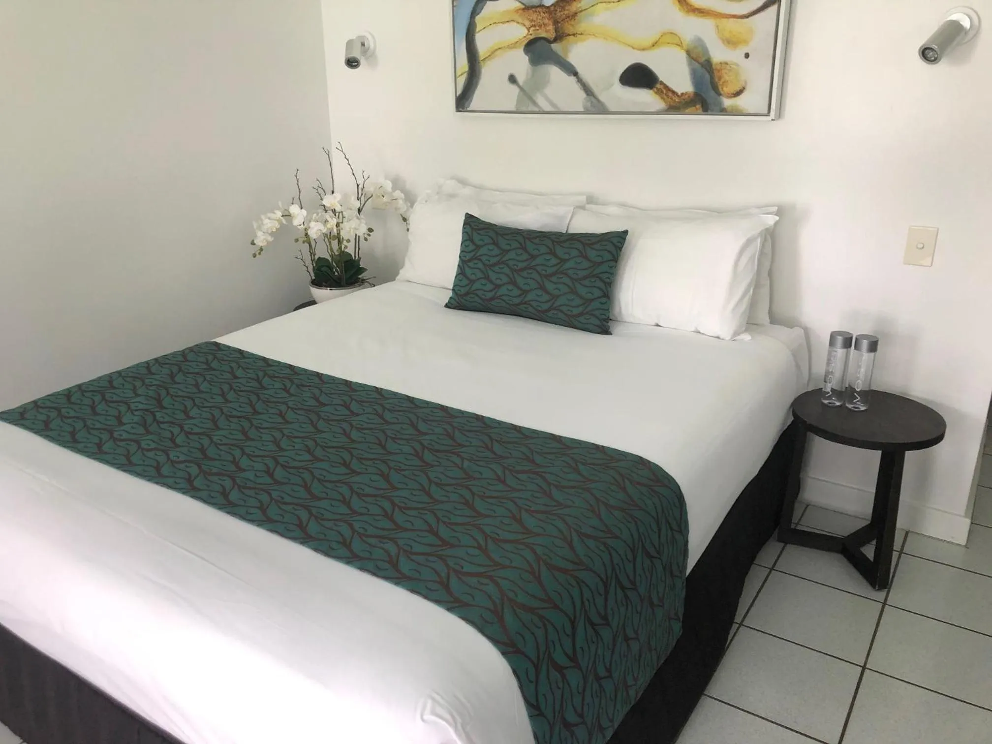 Bed in Club Wyndham Mission Beach