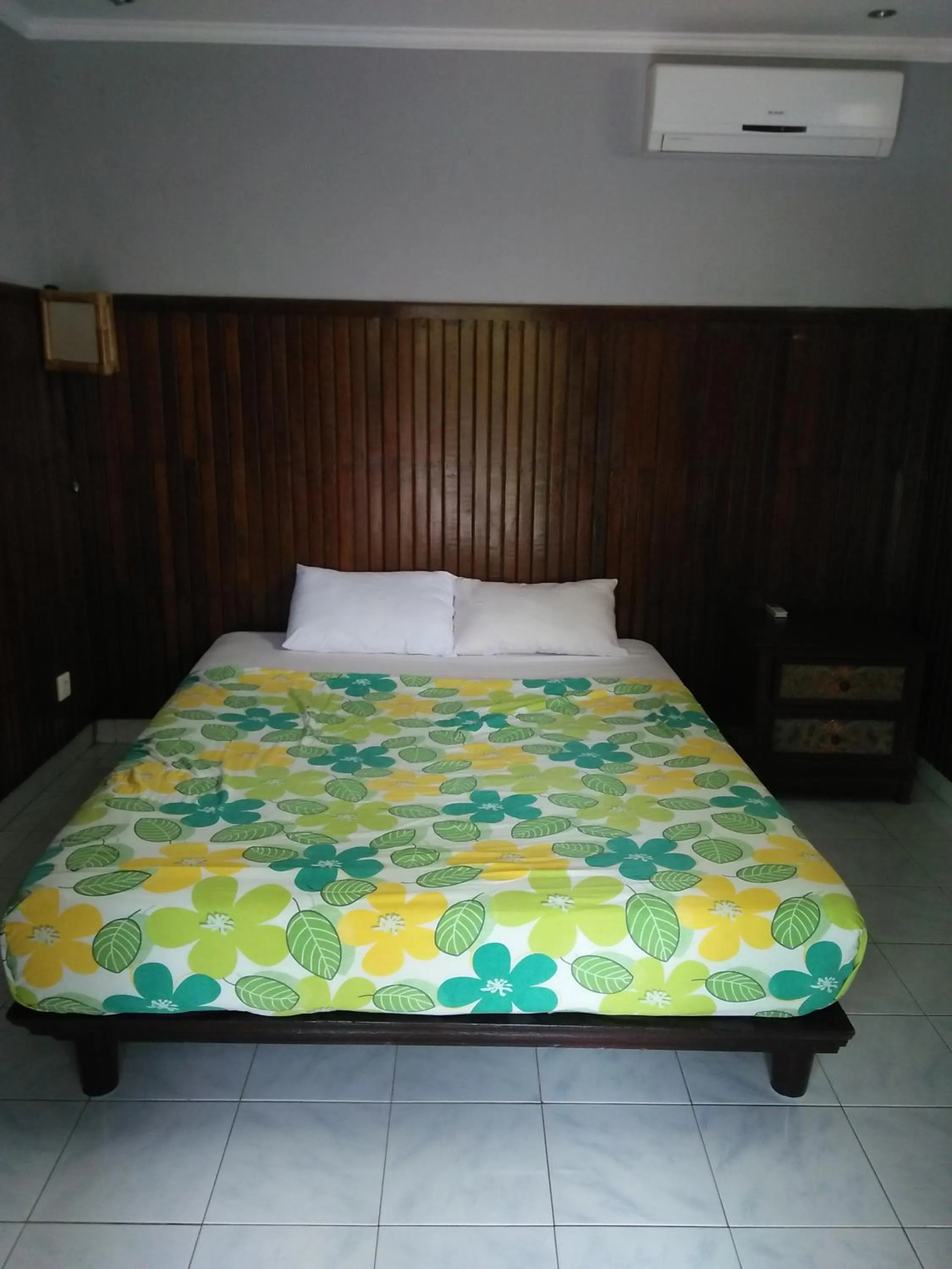 Bedroom, Bed in Puri Mandhara Lovina