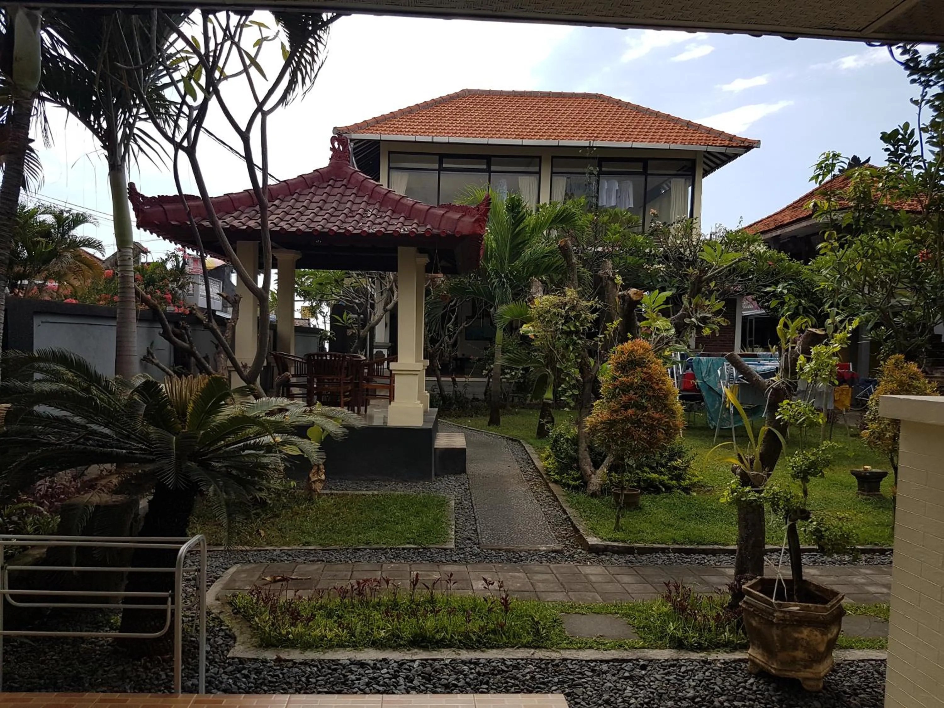Garden view in Puri Mandhara Lovina